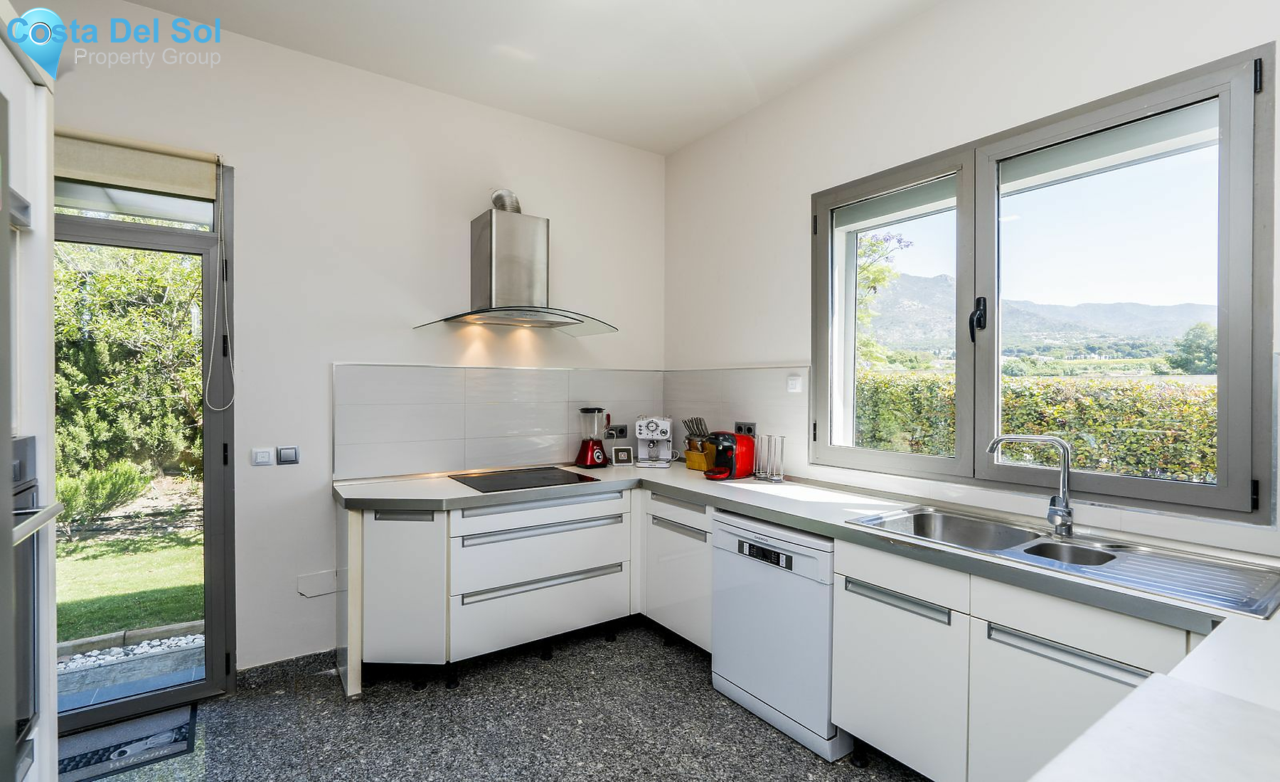 Detached Villa in Nagüeles-1150919