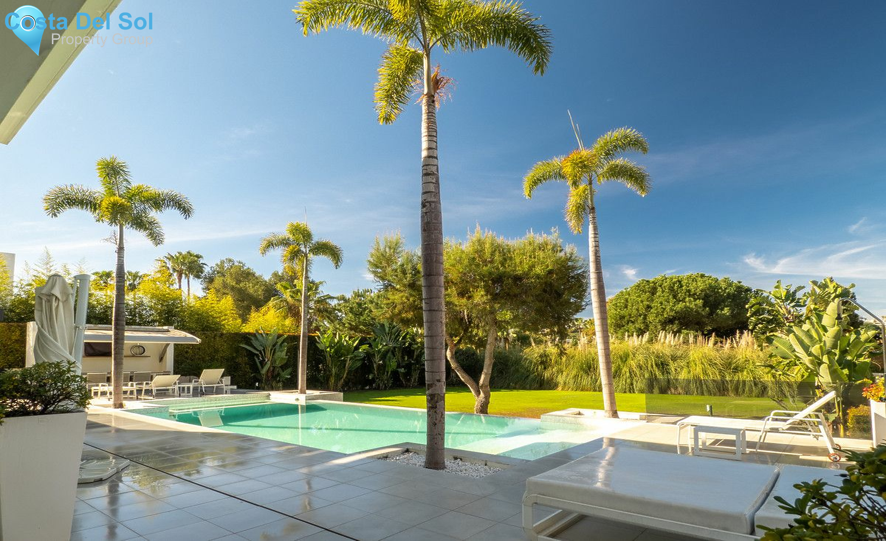 Detached Villa in Nueva Andalucía-1134131