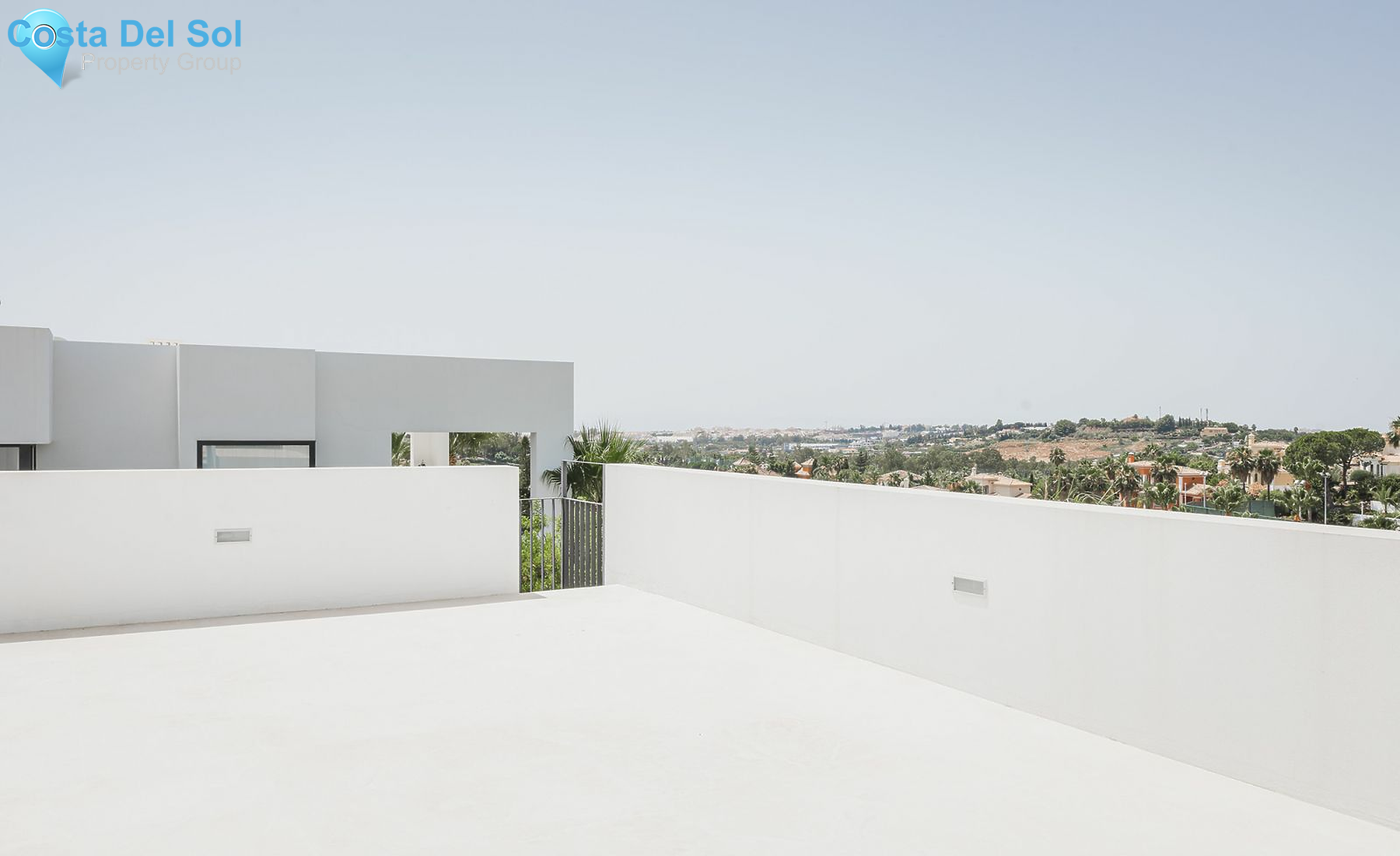 Detached Villa in Nueva Andalucía-1138346