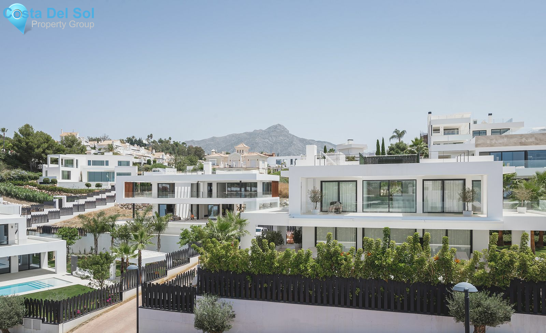 Detached Villa in Nueva Andalucía-1138338