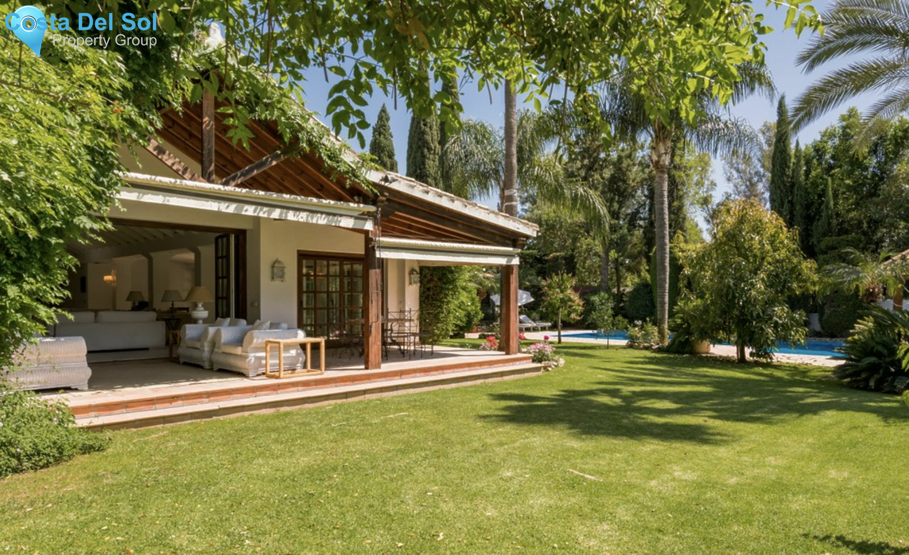 Detached Villa in Nueva Andalucía-1148148