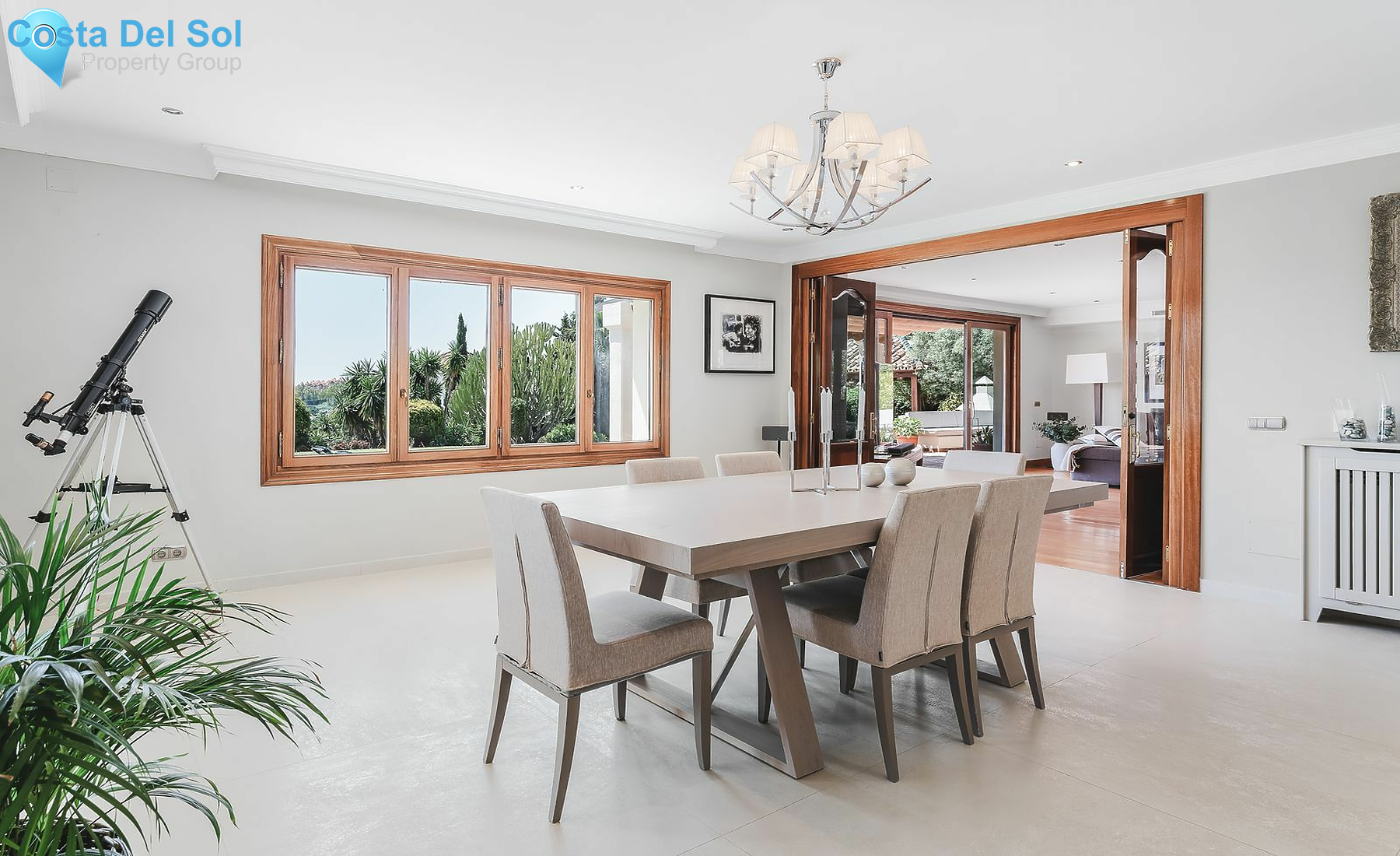 Detached Villa in Nueva Andalucía-1158214