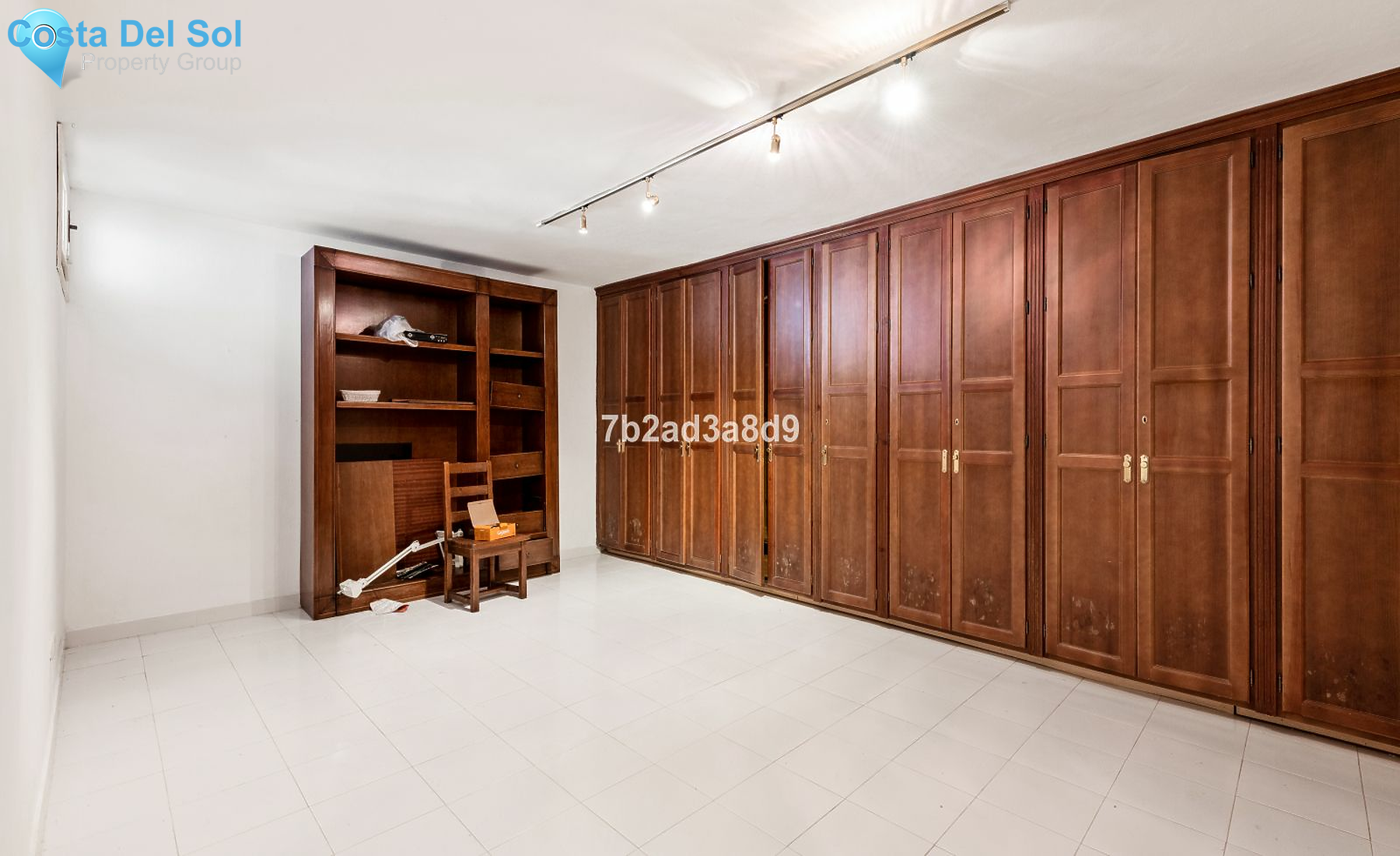 Detached Villa in Nueva Andalucía-1169984