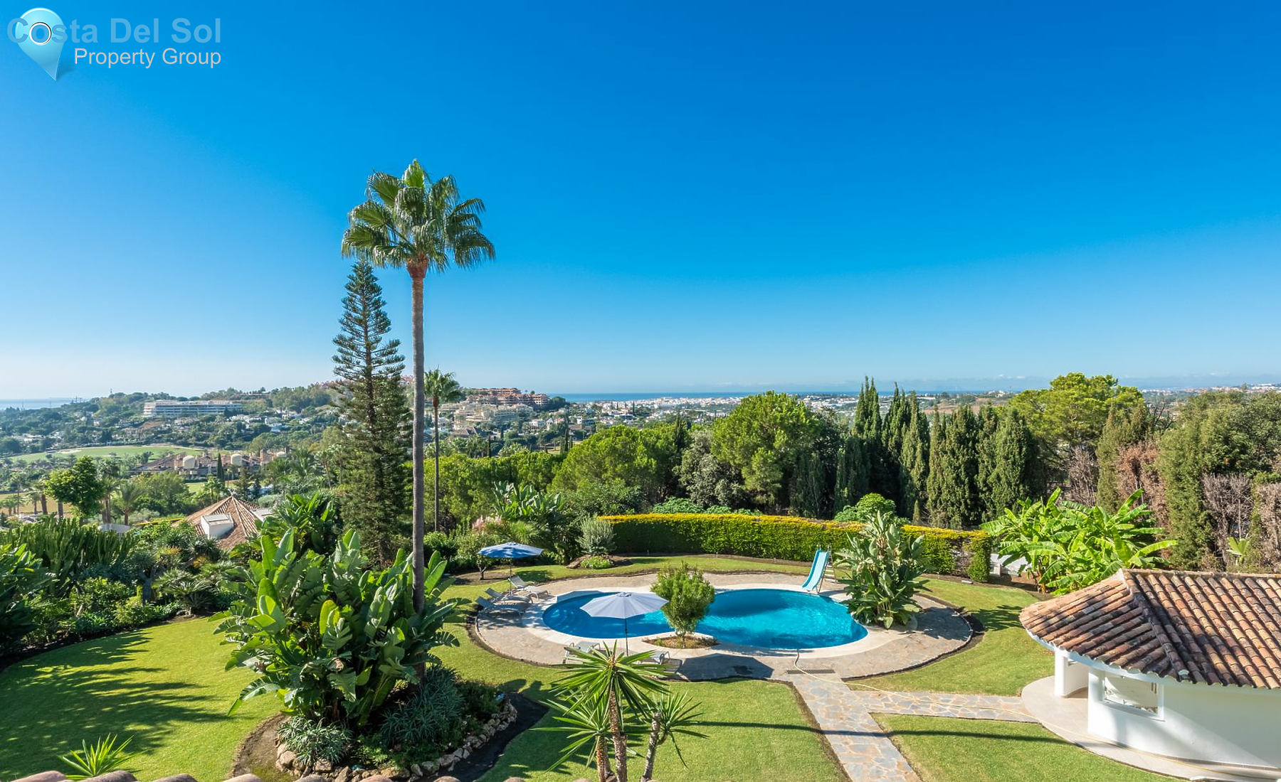 Detached Villa in Nueva Andalucía