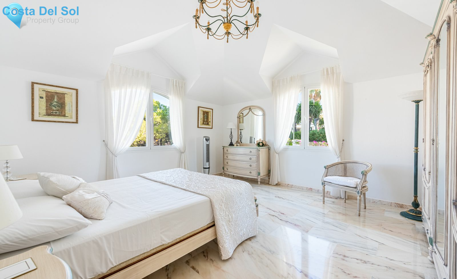Detached Villa in Nueva Andalucía-1174198