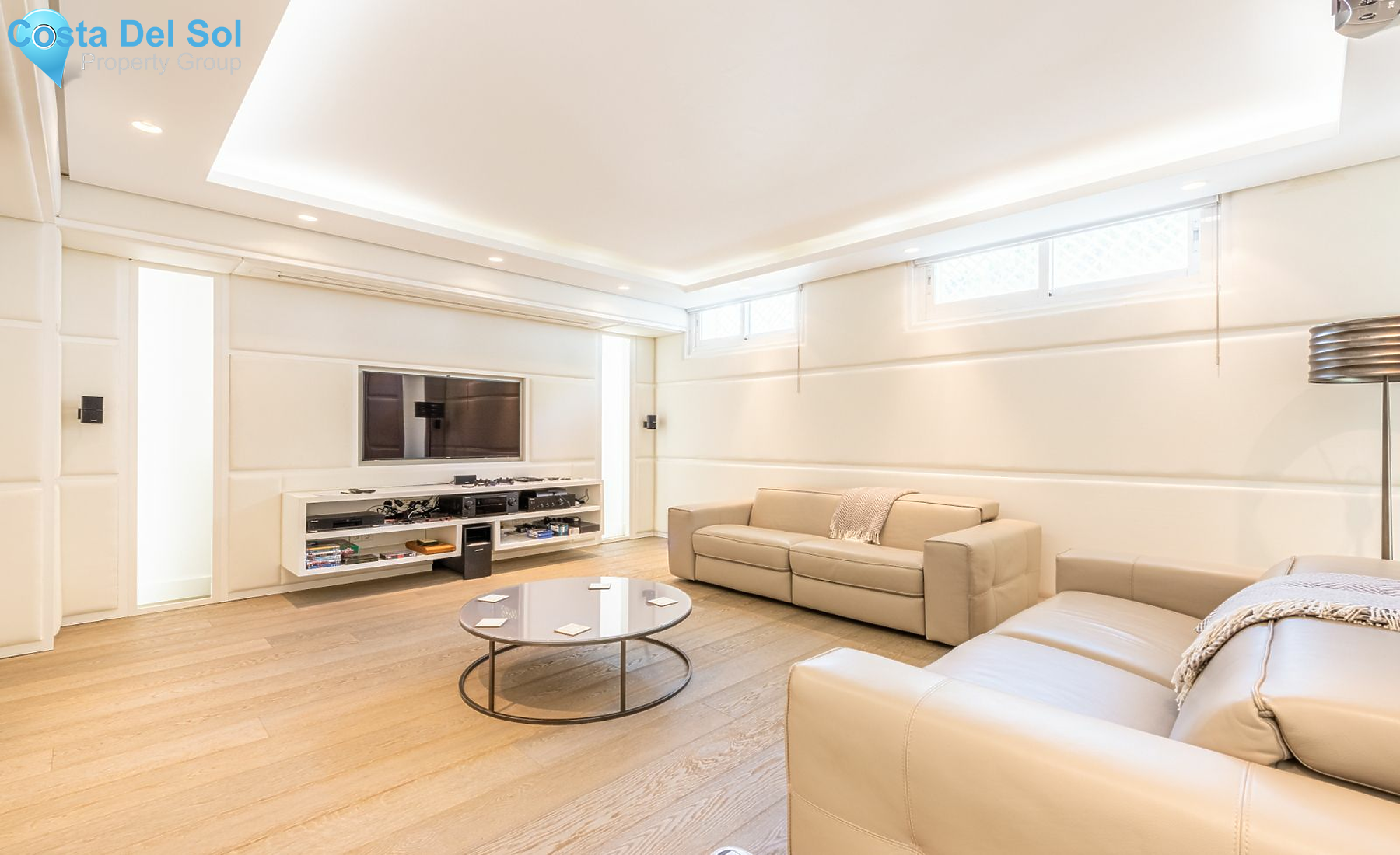 Detached Villa in Nueva Andalucía-1174203