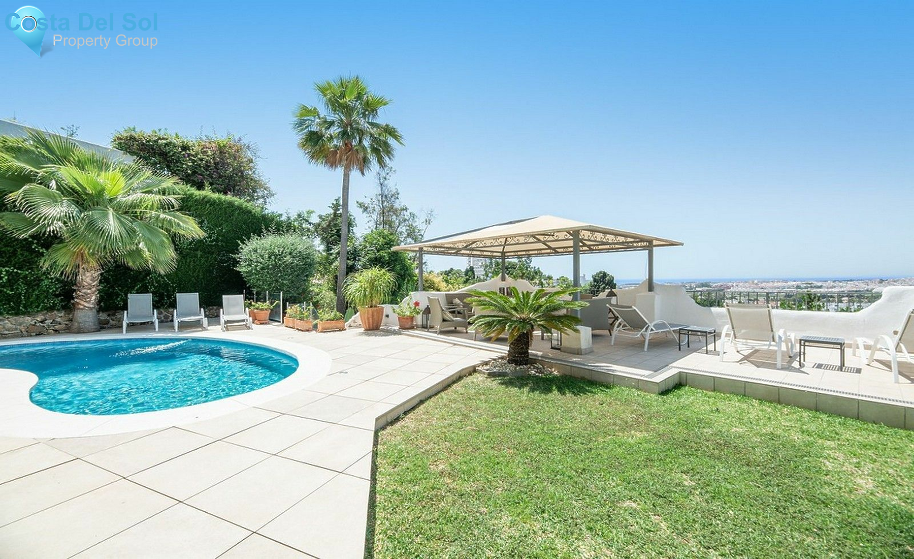 Detached Villa in Nueva Andalucía-1181727