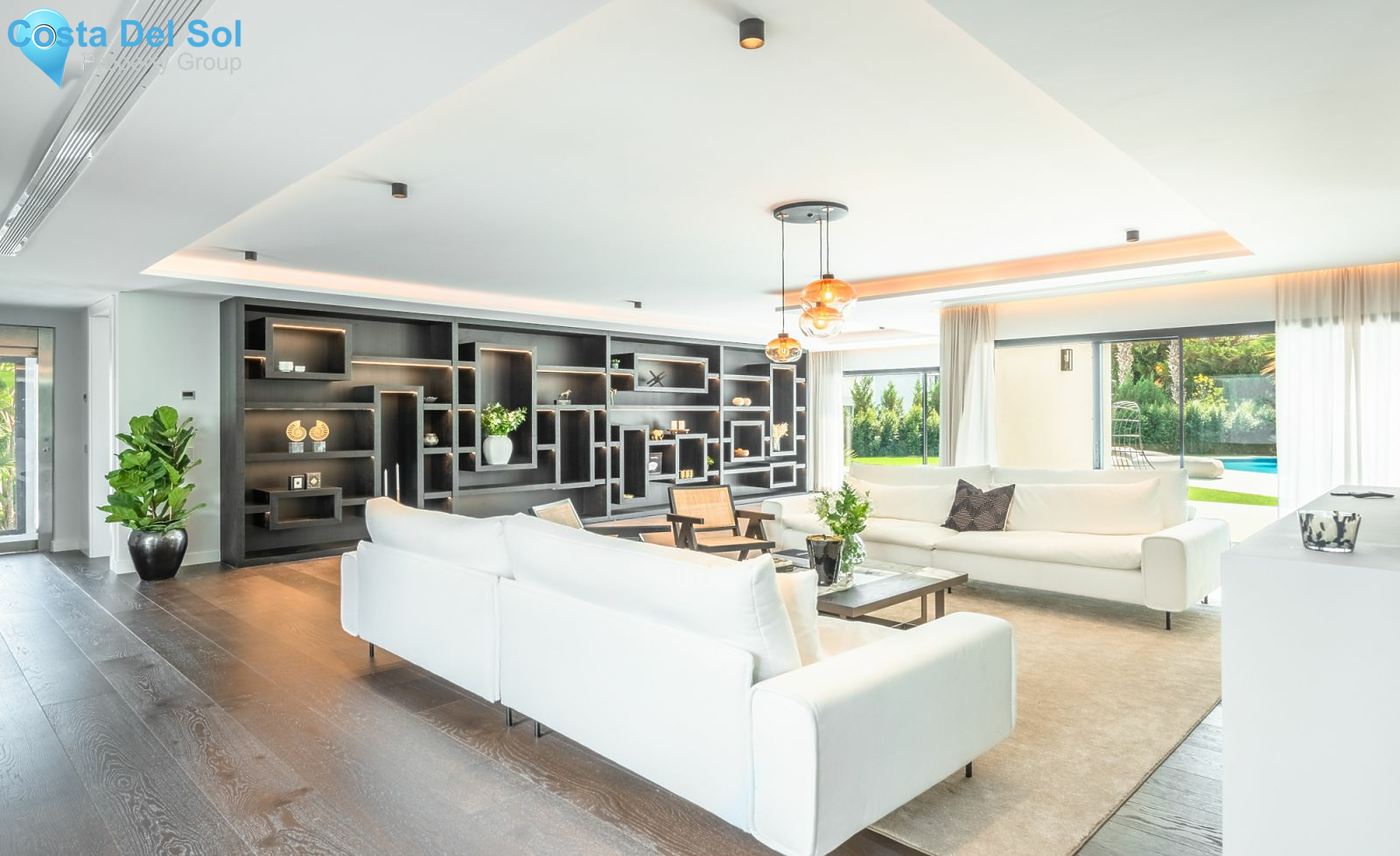 Detached Villa in Nueva Andalucía-1203624