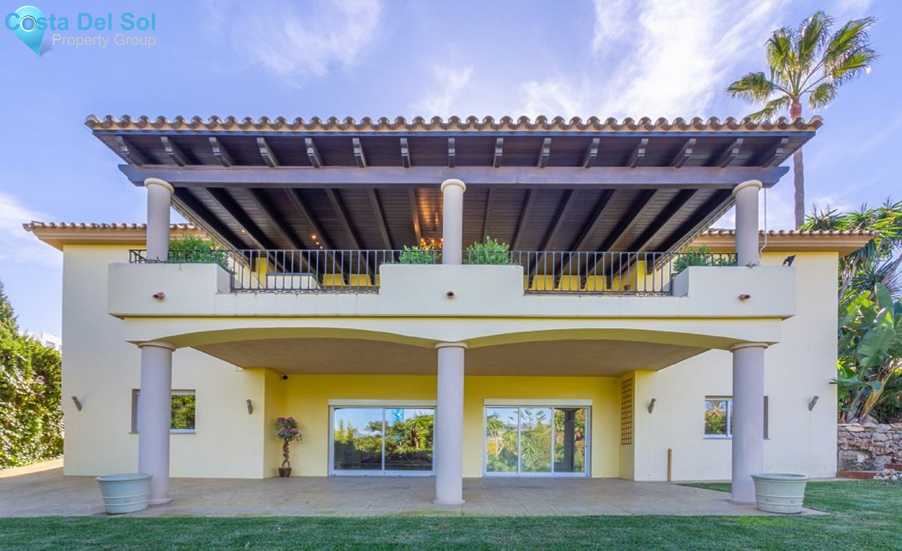 Detached Villa in Nueva Andalucía-1207113