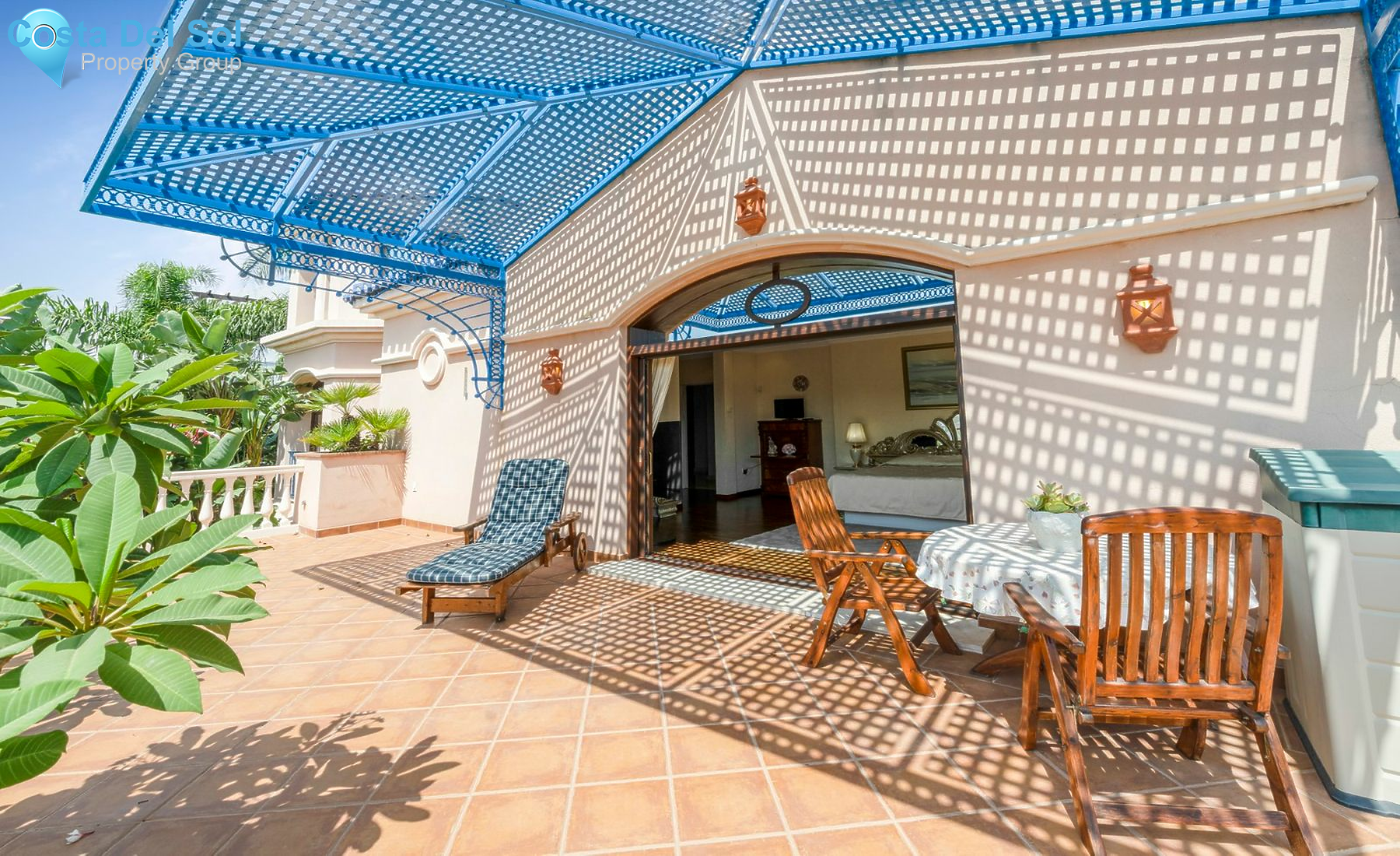 Detached Villa in Nueva Andalucía-1218795