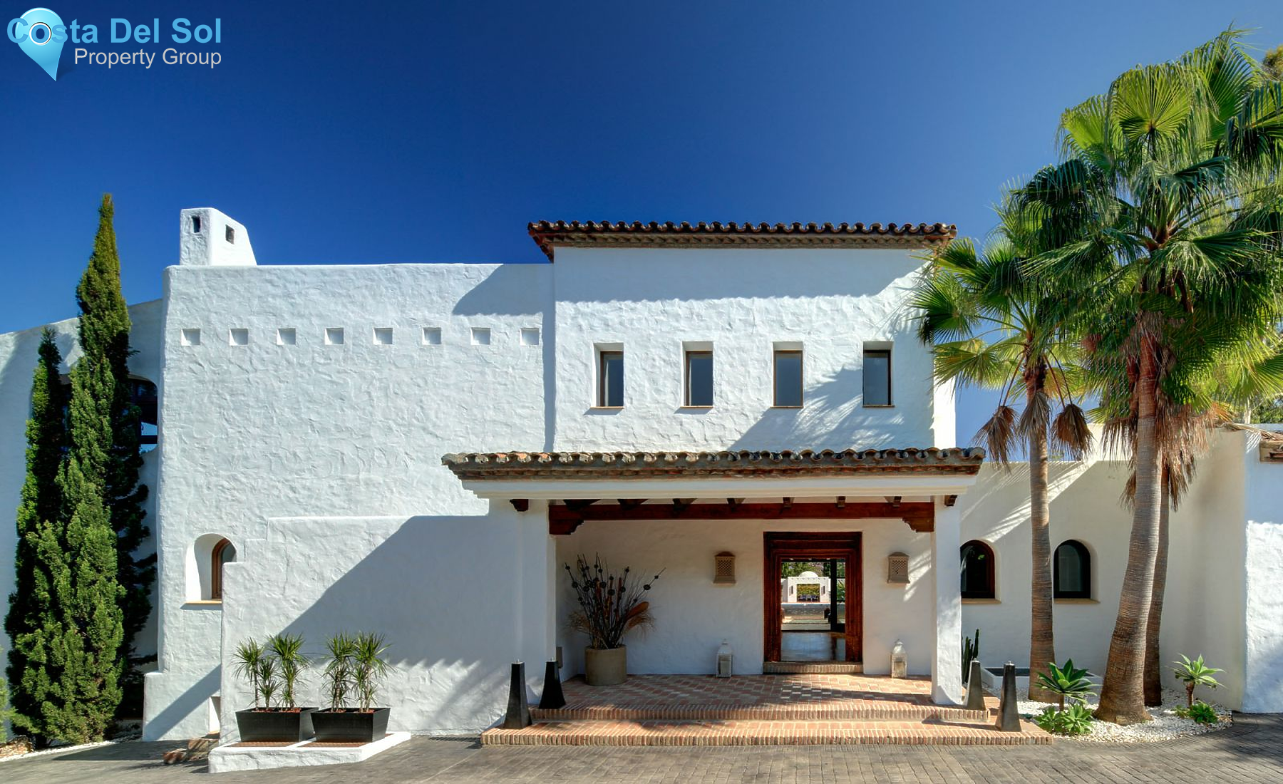 Detached Villa in Nueva Andalucía