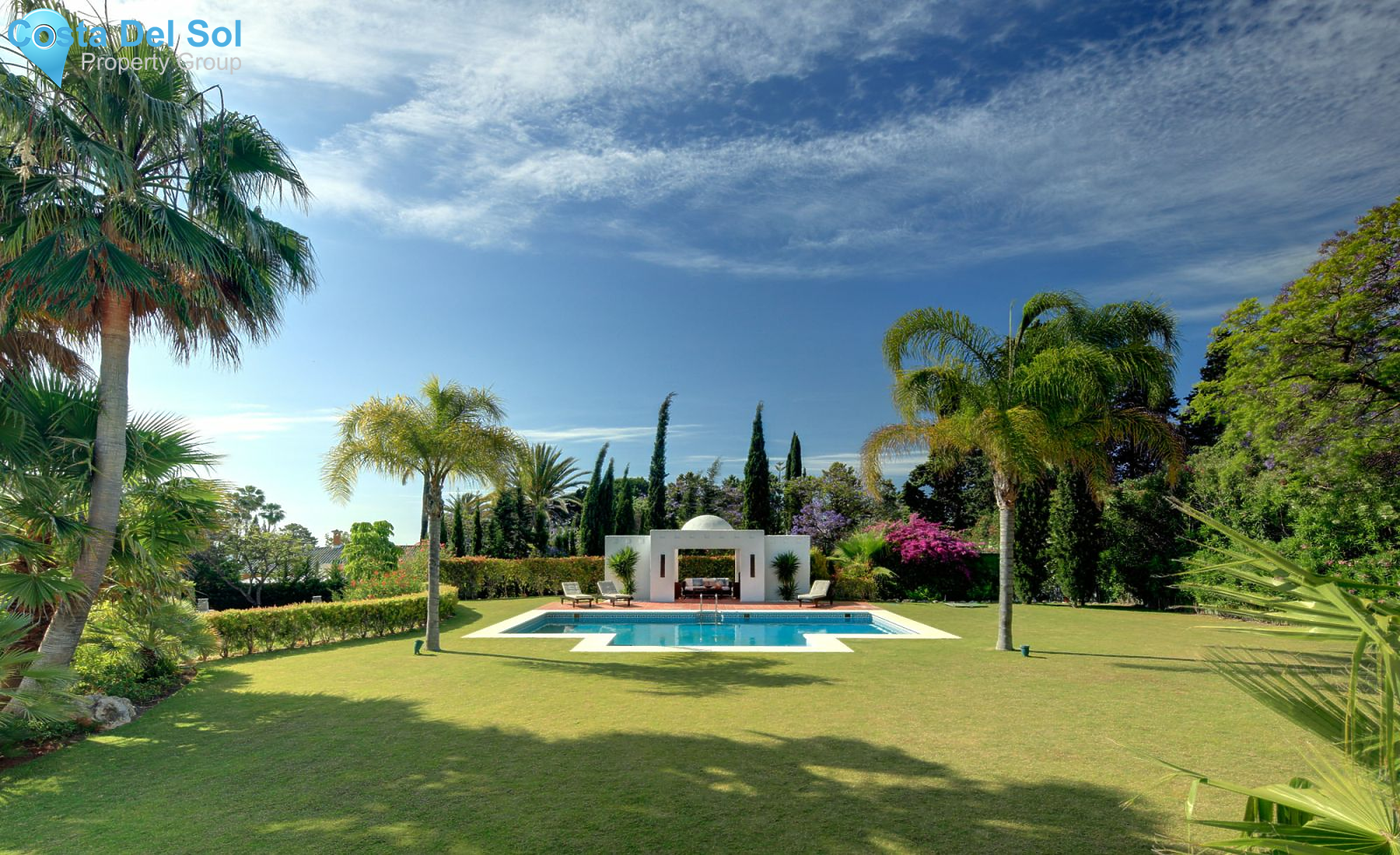 Detached Villa in Nueva Andalucía-1229841