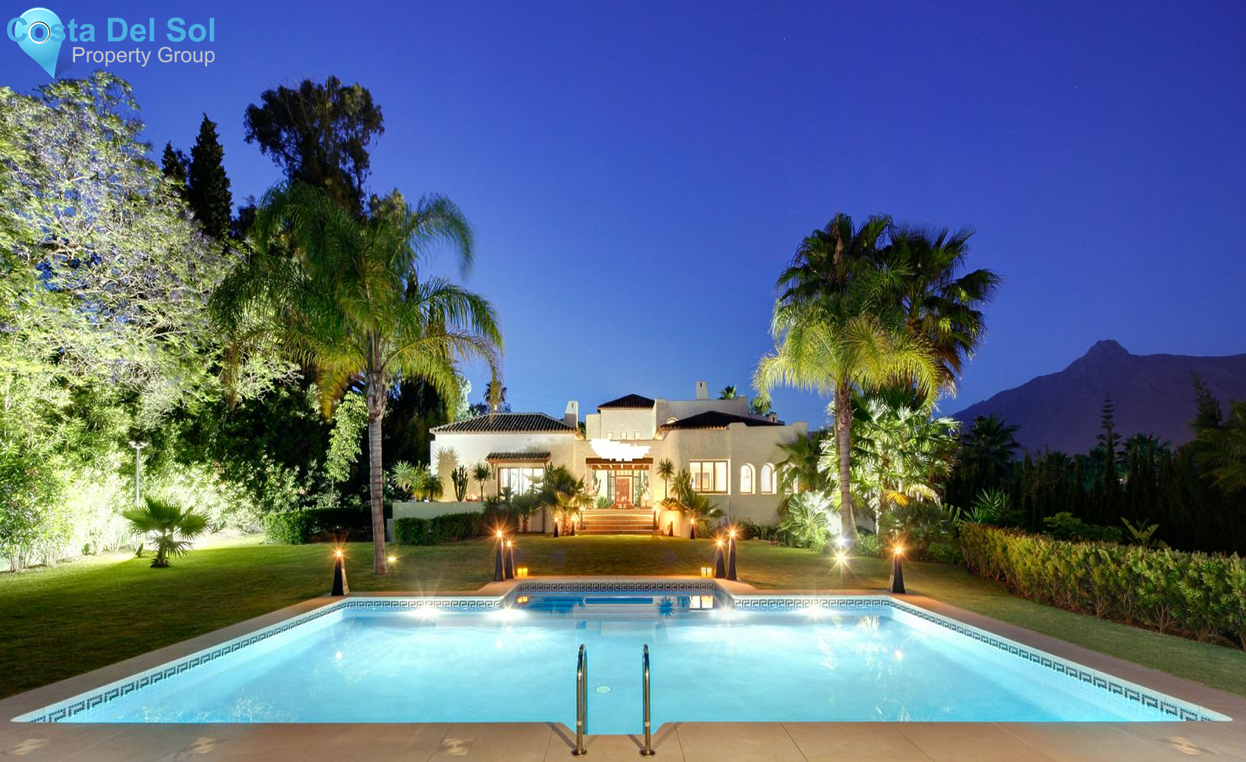 Detached Villa in Nueva Andalucía
