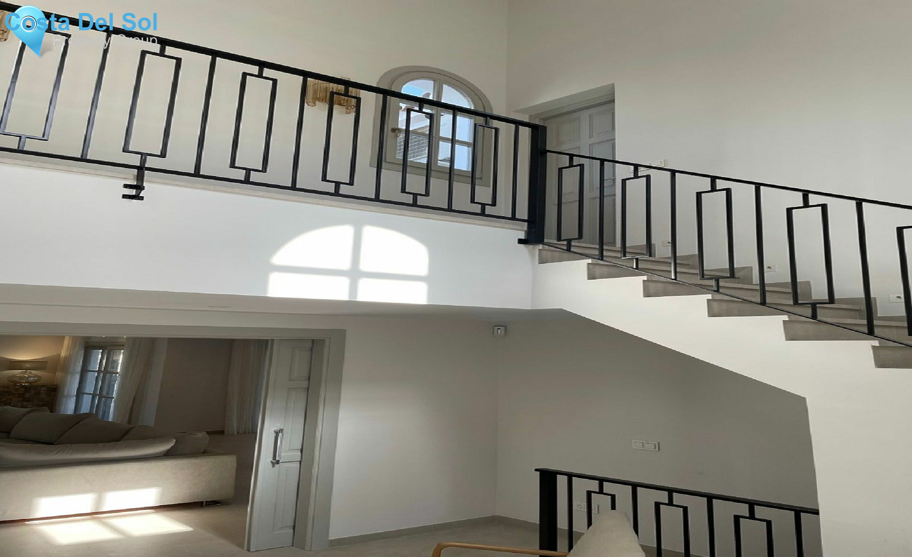 Detached Villa in Nueva Andalucía-1427506