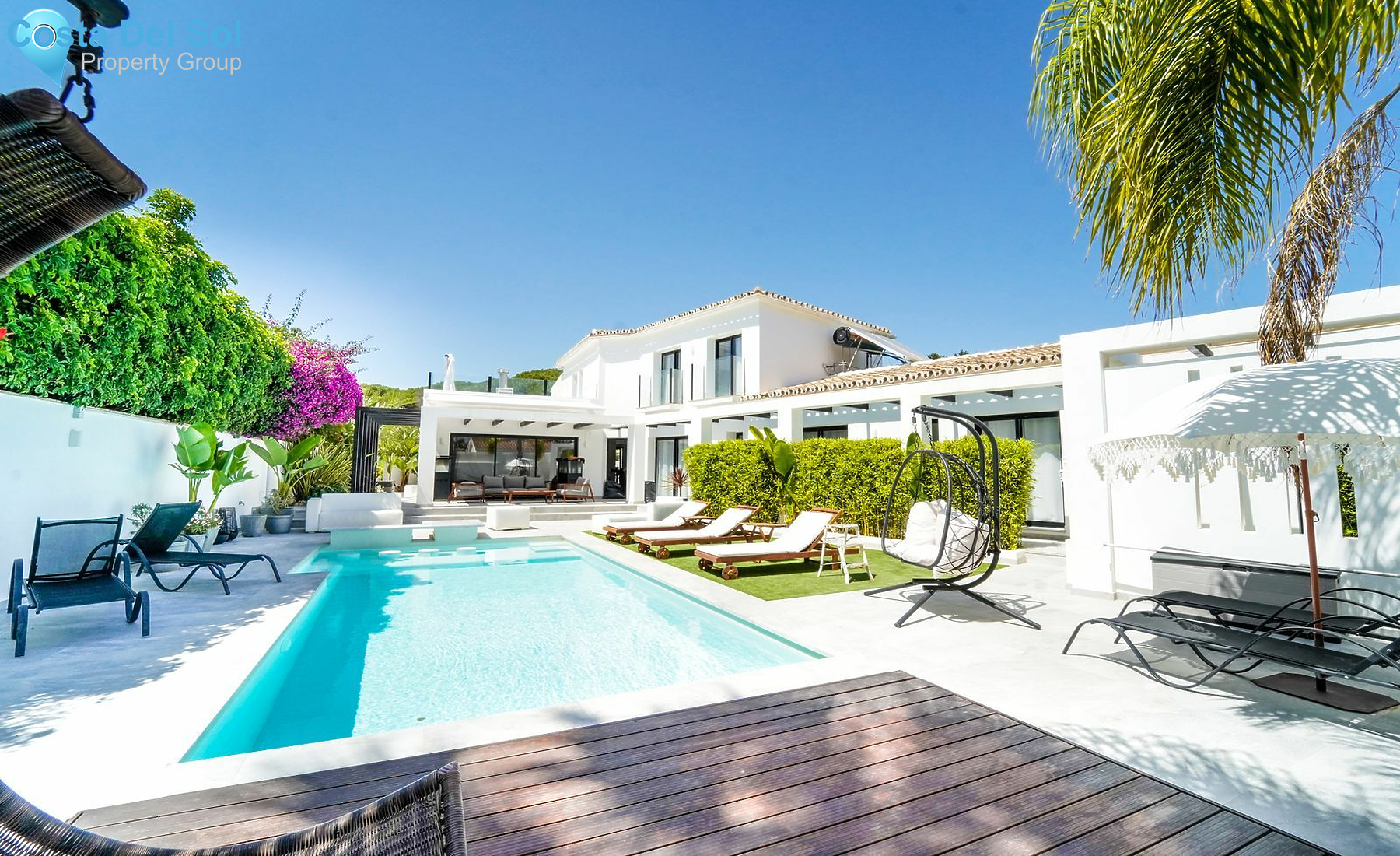 Detached Villa in Nueva Andalucía