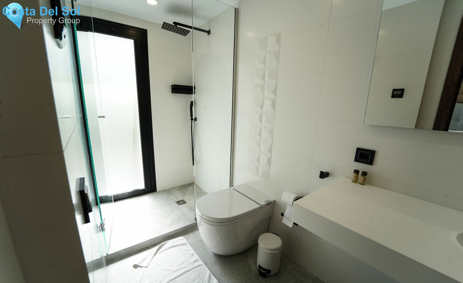 Detached Villa in Nueva Andalucía-1463699