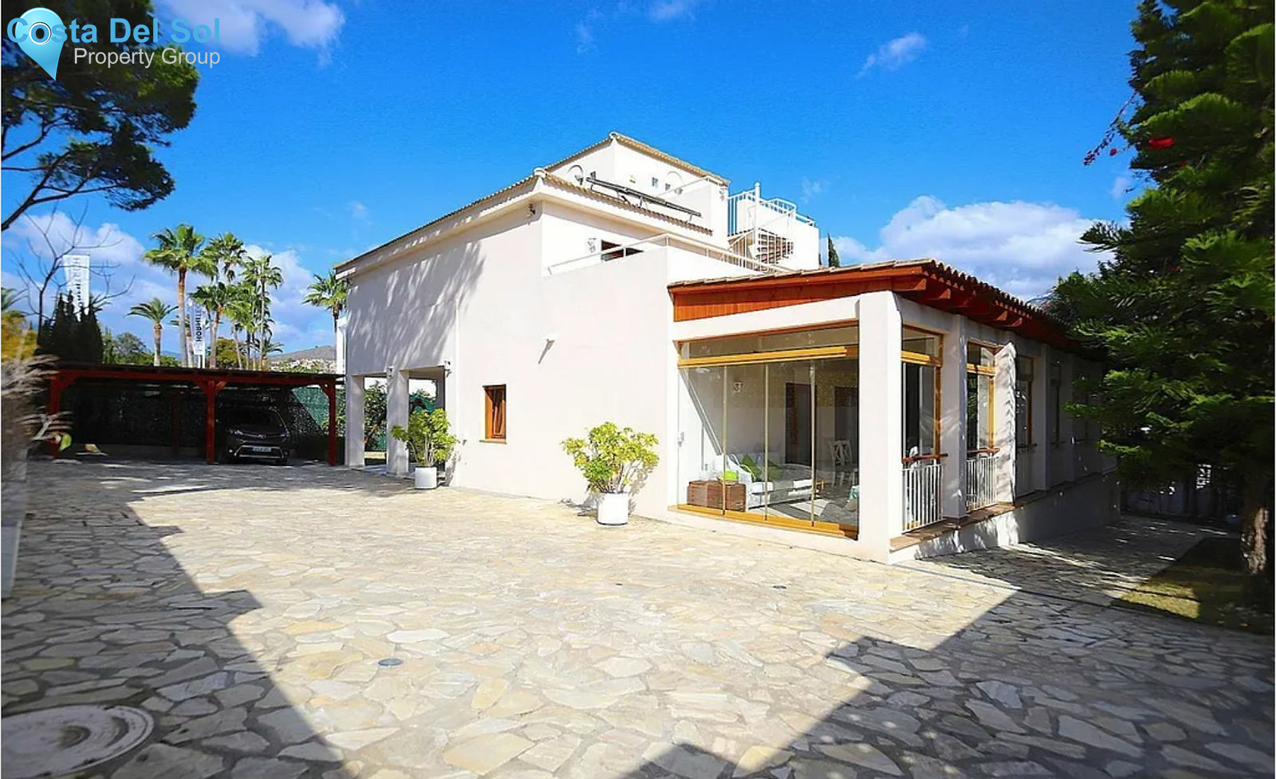 Detached Villa in Nueva Andalucía-1471000