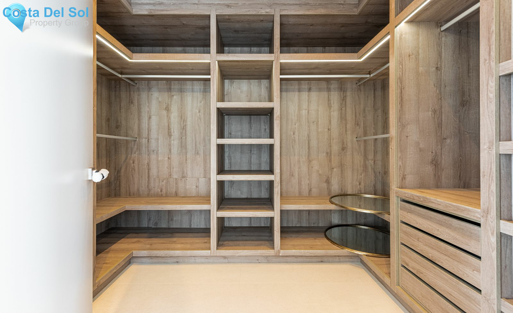 Detached Villa in Nueva Andalucía-1487246