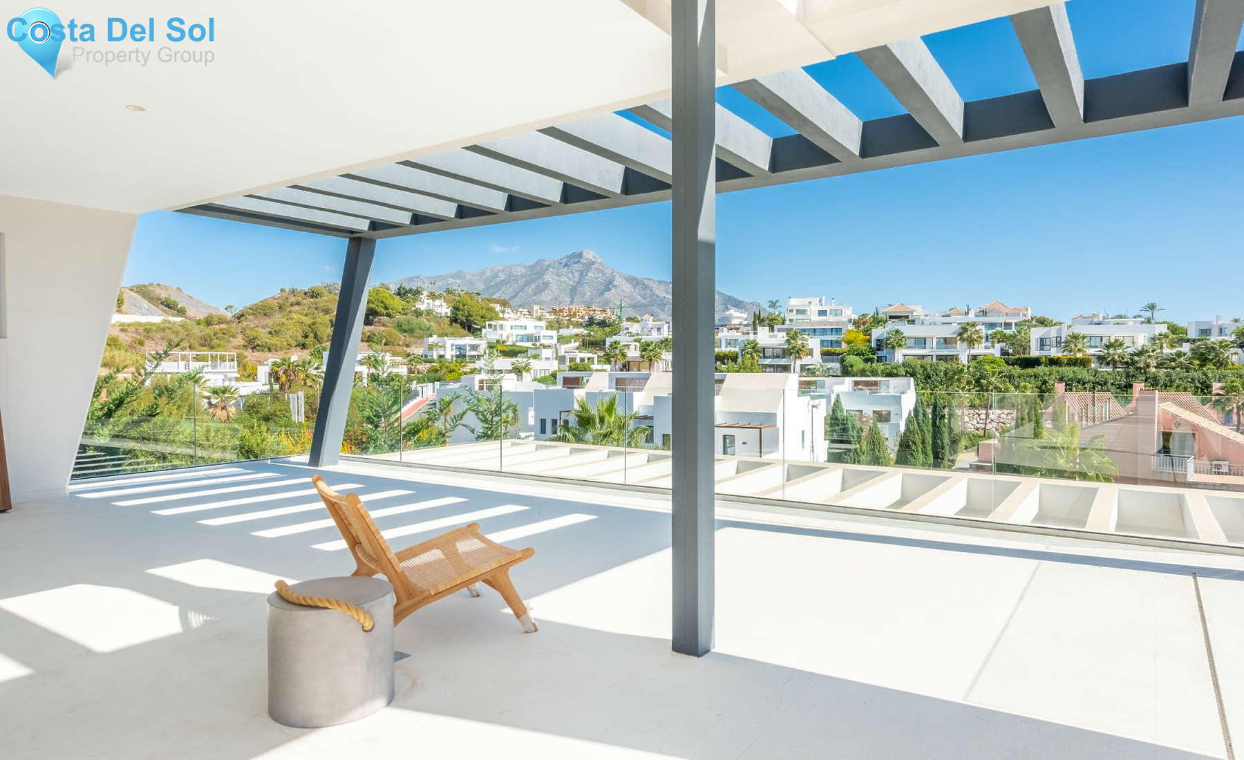 Detached Villa in Nueva Andalucía-1487234