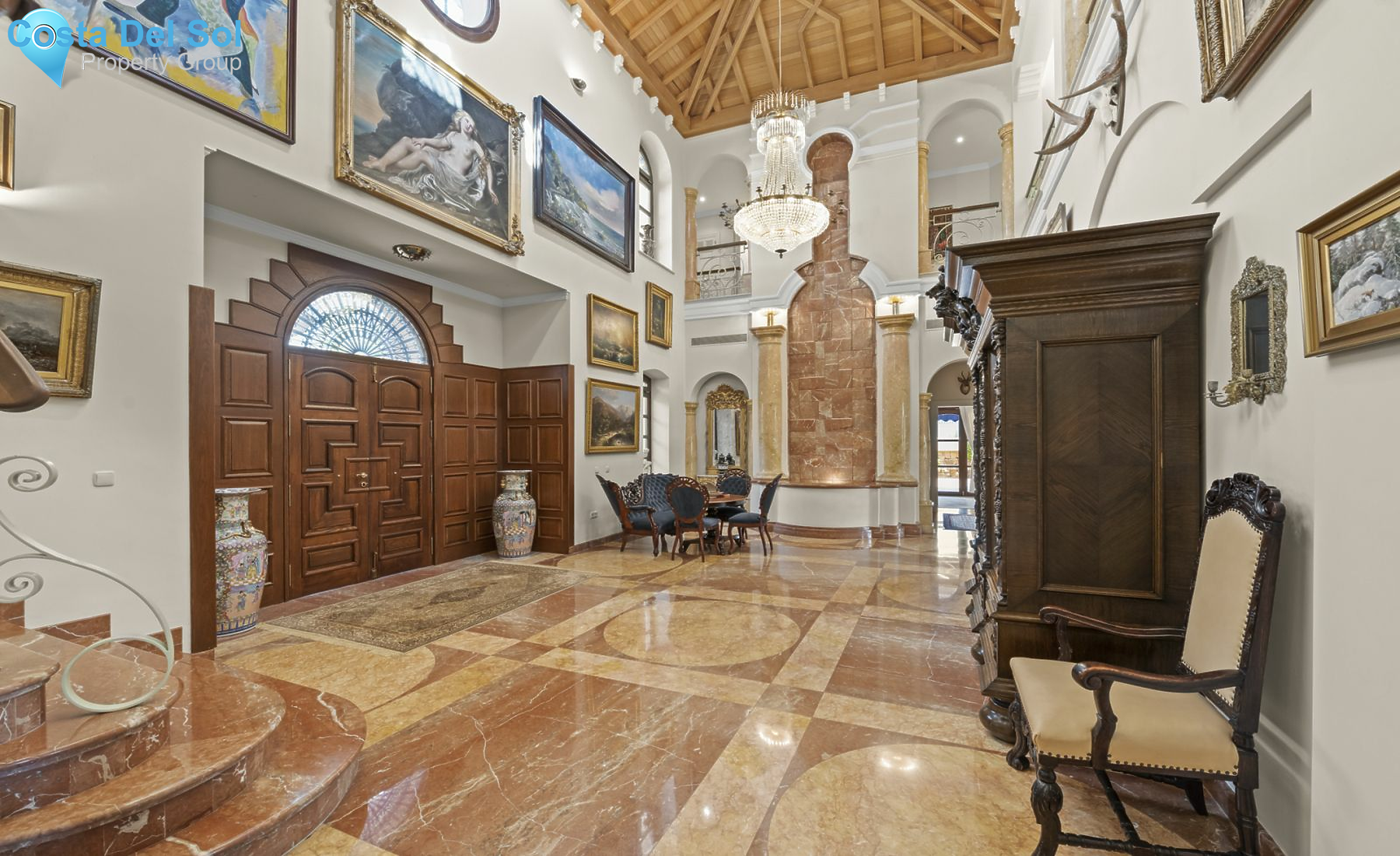 Detached Villa in Nueva Andalucía-1545866