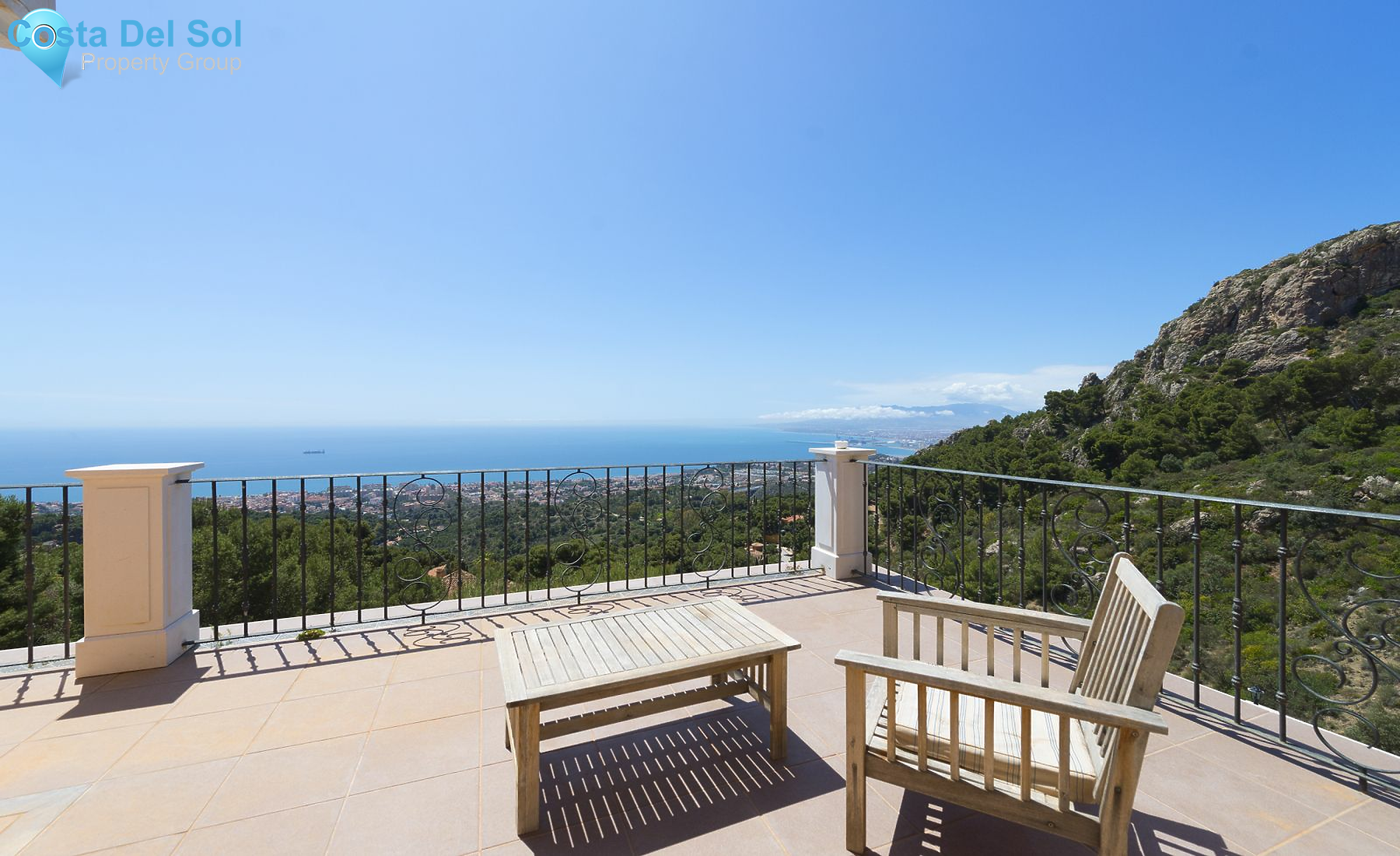 Detached Villa in Pinares de San Antón-1205576