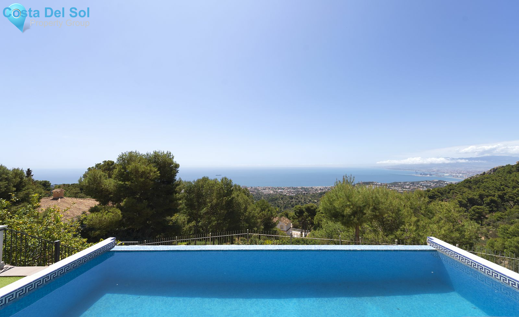 Detached Villa in Pinares de San Antón-1205565