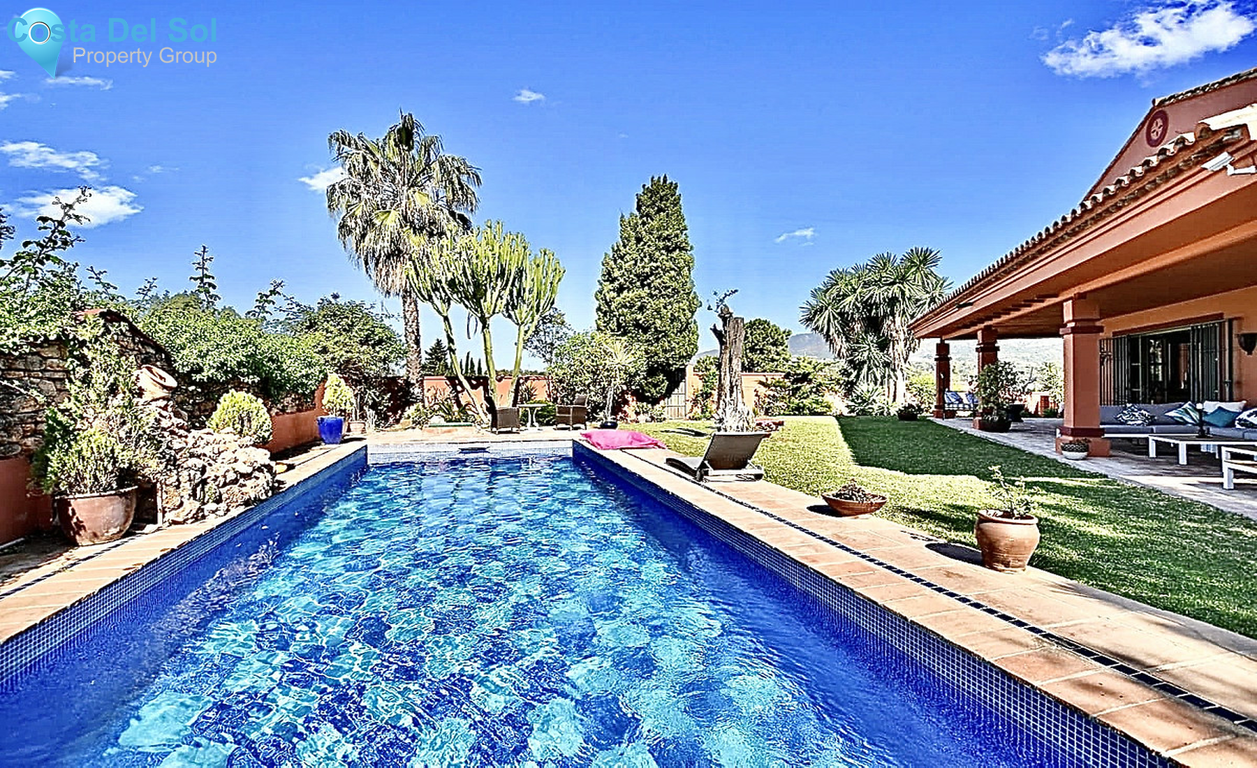 Detached Villa in Puerto Banús-711377