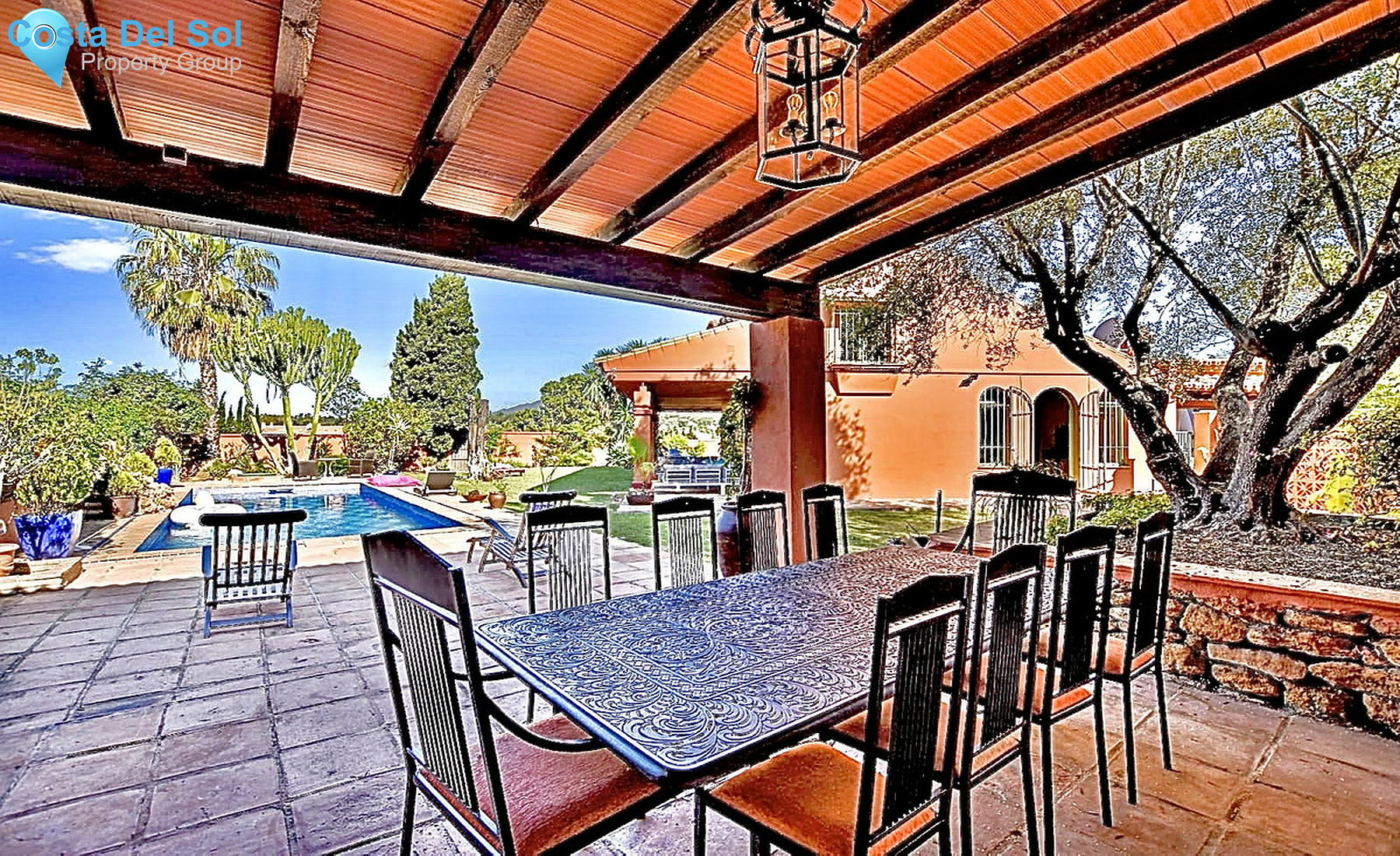 Detached Villa in Puerto Banús-711378