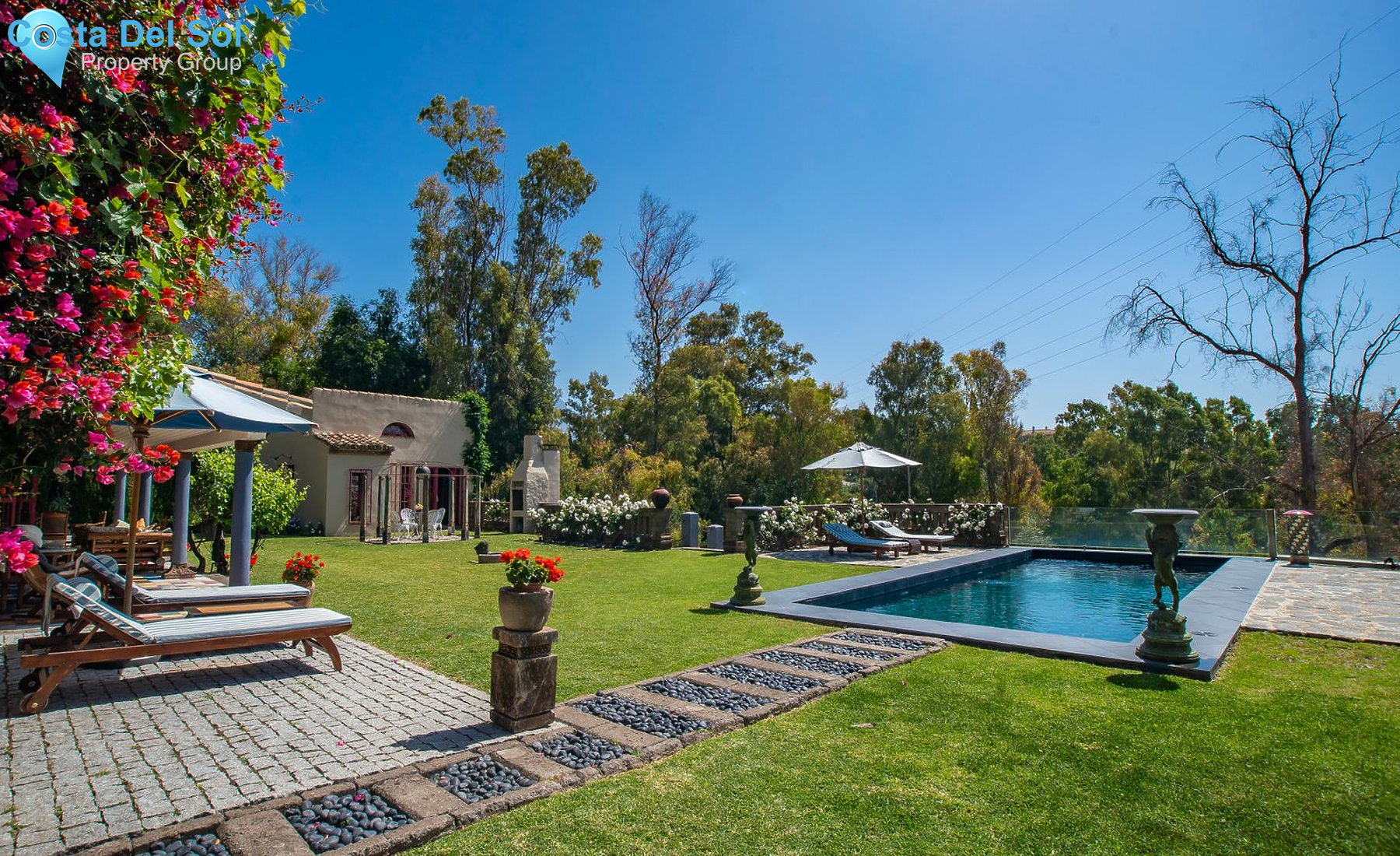 Detached Villa in San Pedro de Alcántara-1421877