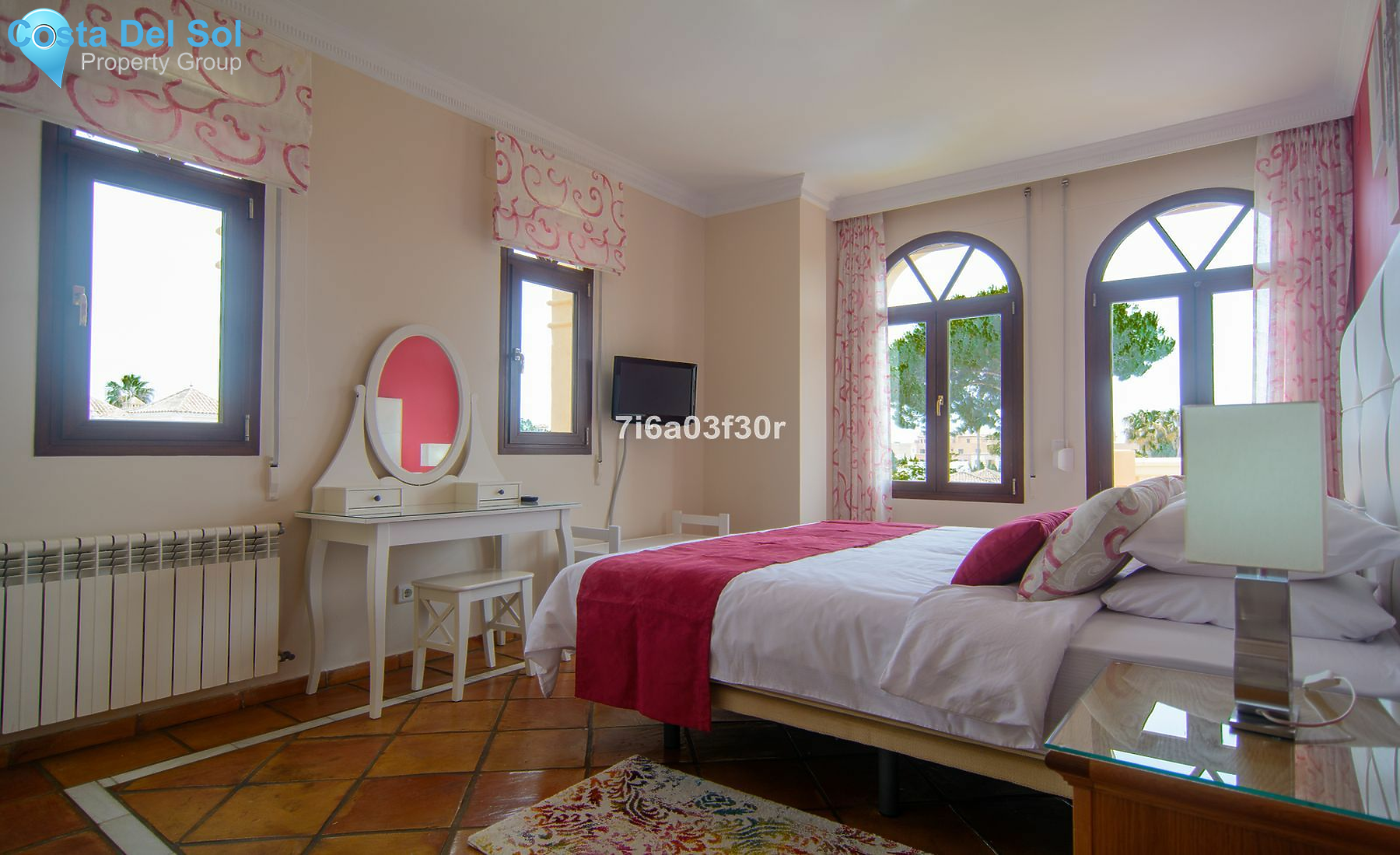 Detached Villa in San Pedro de Alcántara-1513223