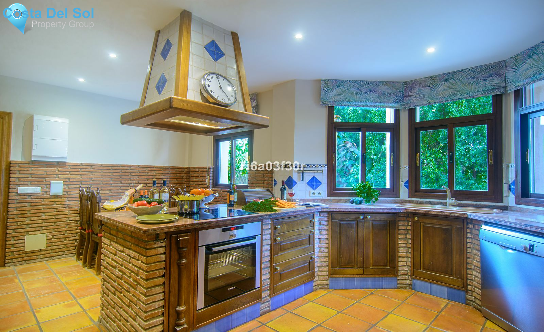 Detached Villa in San Pedro de Alcántara-1513216