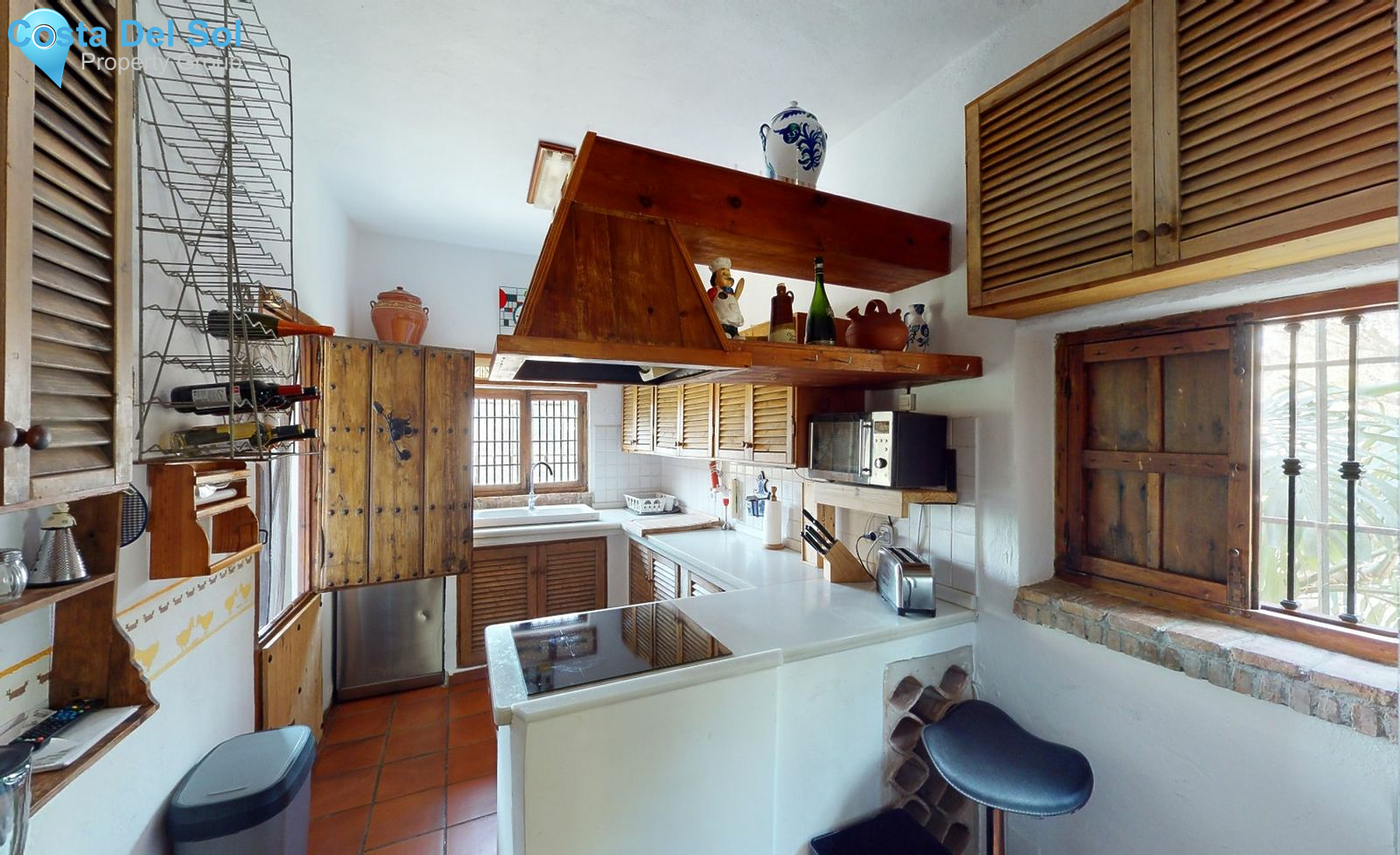 Detached Villa in Sayalonga-1441933