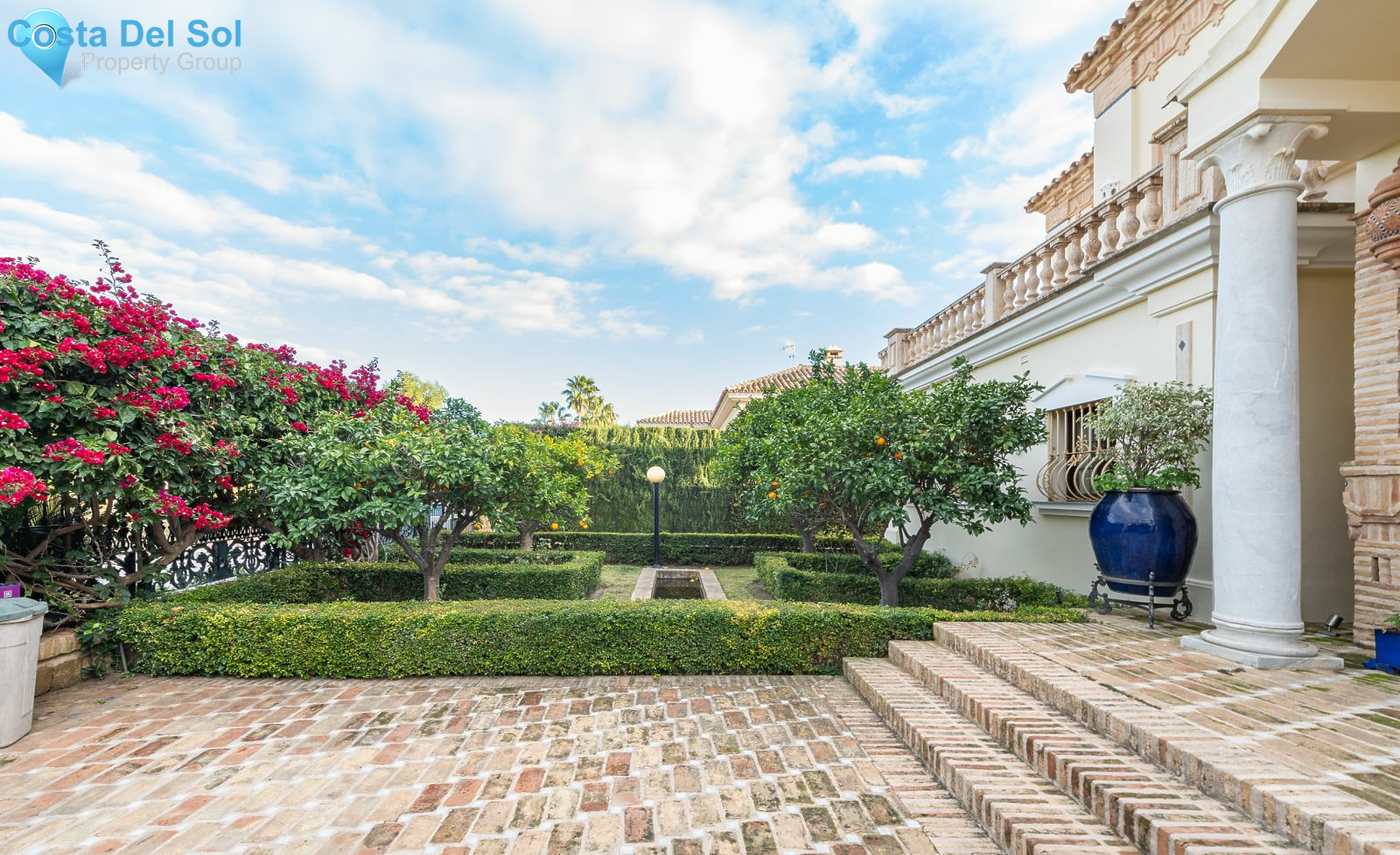 Detached Villa in Sierra Blanca-1161709