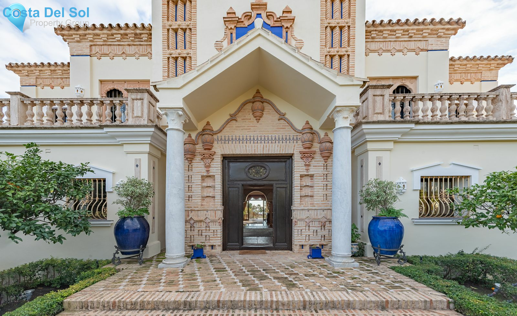 Detached Villa in Sierra Blanca-1161711