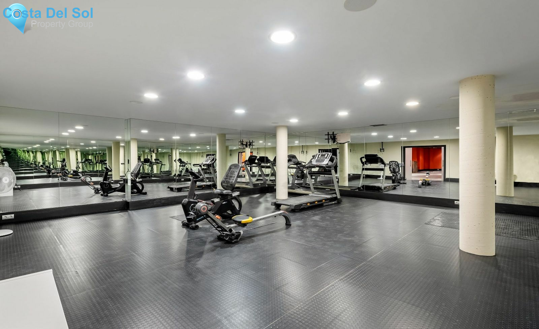 Detached Villa in Sierra Blanca-1512689