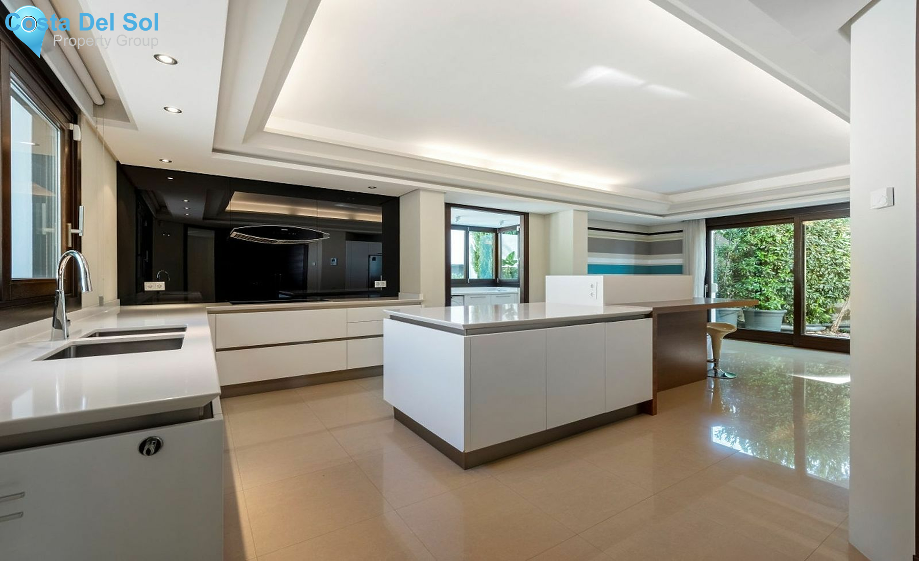 Detached Villa in Sierra Blanca-1512678