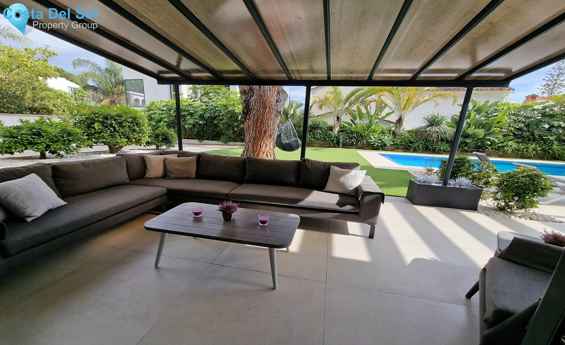 Detached Villa in The Golden Mile-1135811