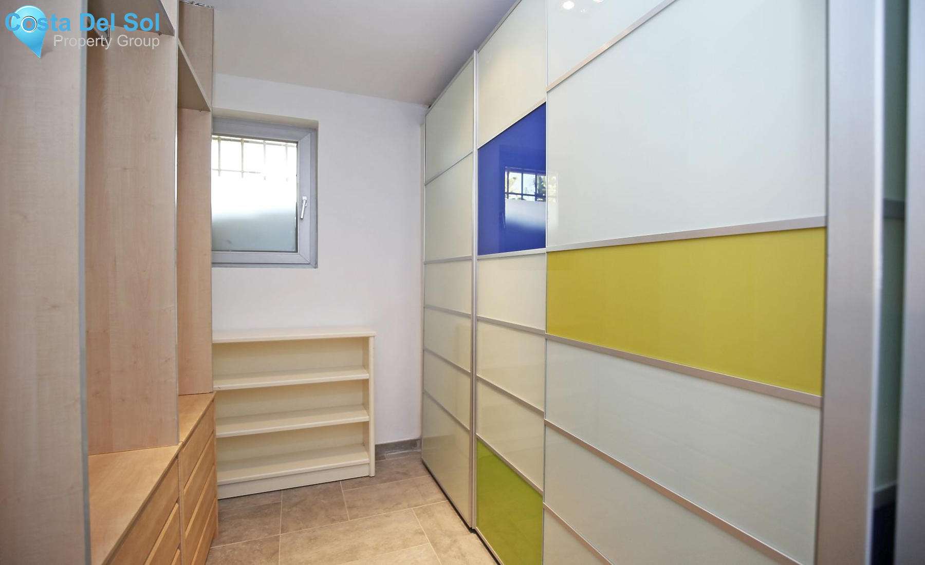 Detached Villa in The Golden Mile-1139584