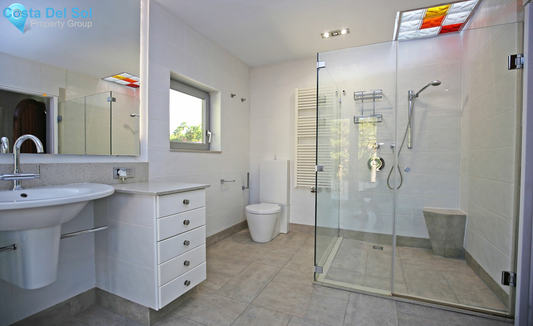 Detached Villa in The Golden Mile-1139591