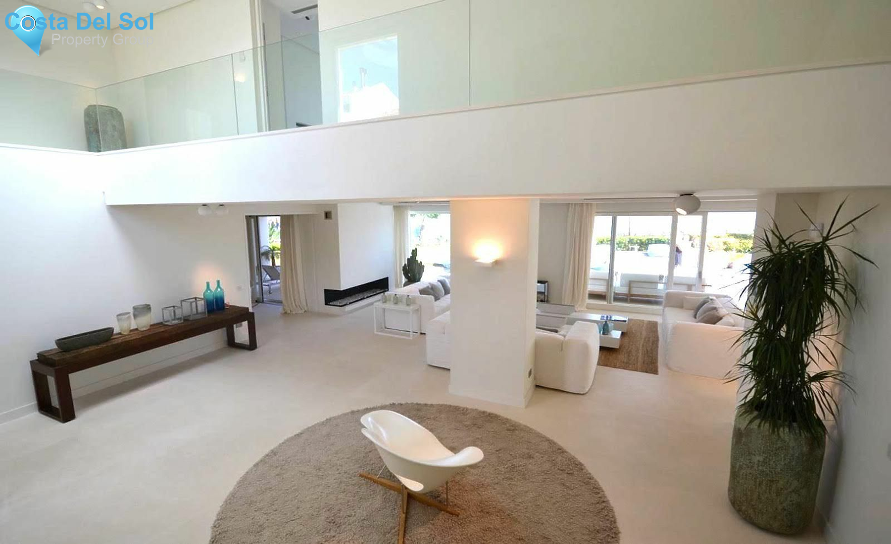 Detached Villa in The Golden Mile-1151946