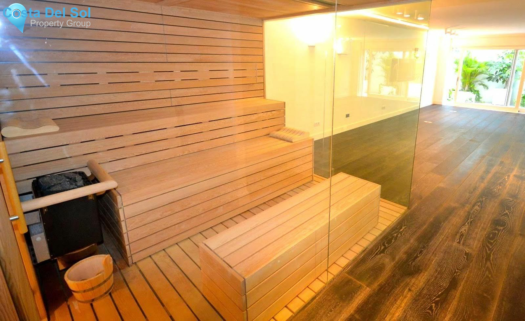 Detached Villa in The Golden Mile-1151948