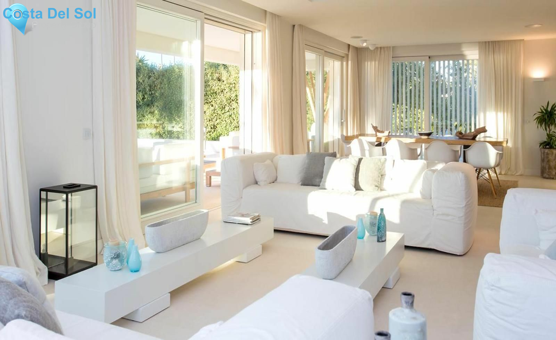 Detached Villa in The Golden Mile-1151938