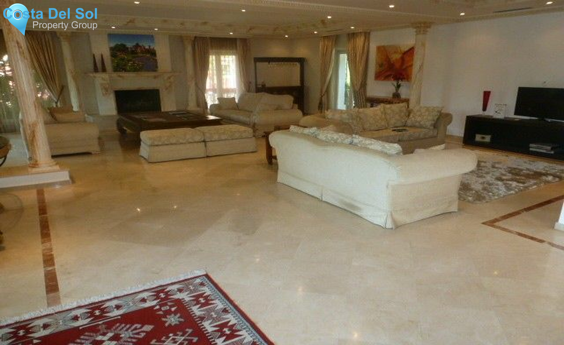 Detached Villa in The Golden Mile-1161684