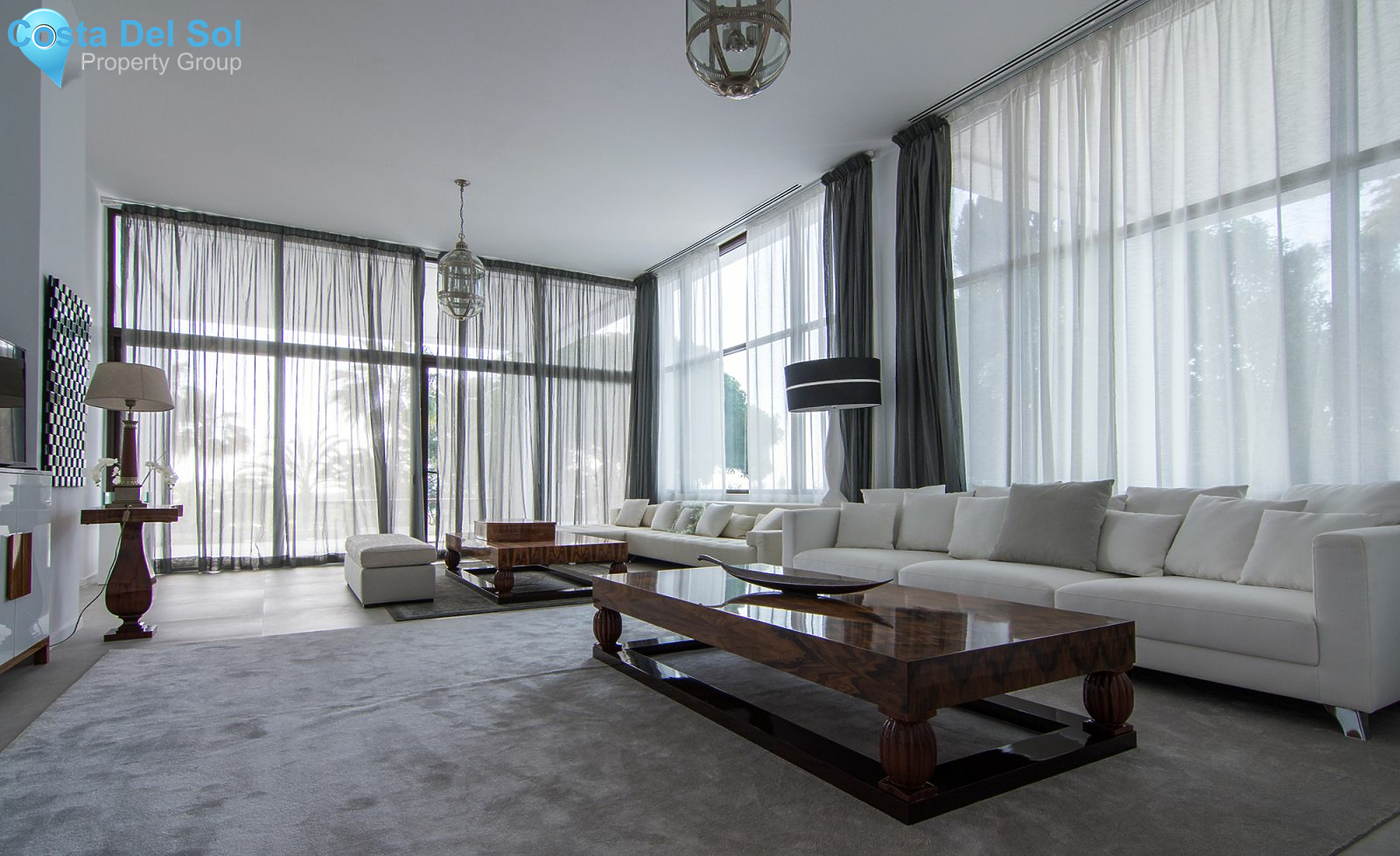 Detached Villa in The Golden Mile-1203286