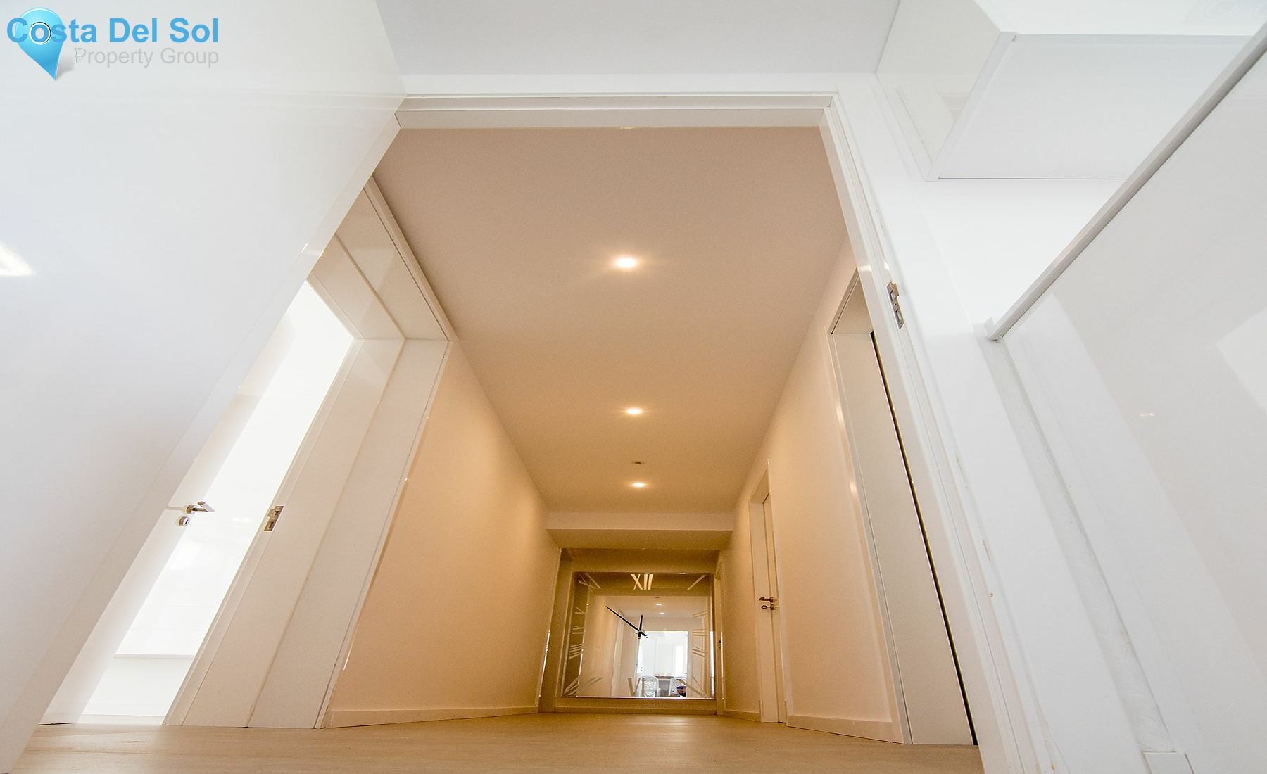 Detached Villa in The Golden Mile-1203298