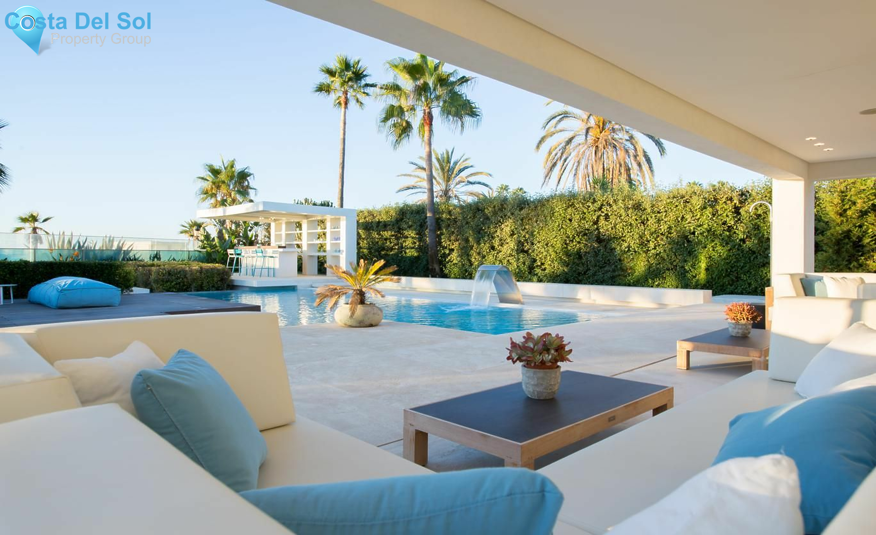 Detached Villa in The Golden Mile-1396525