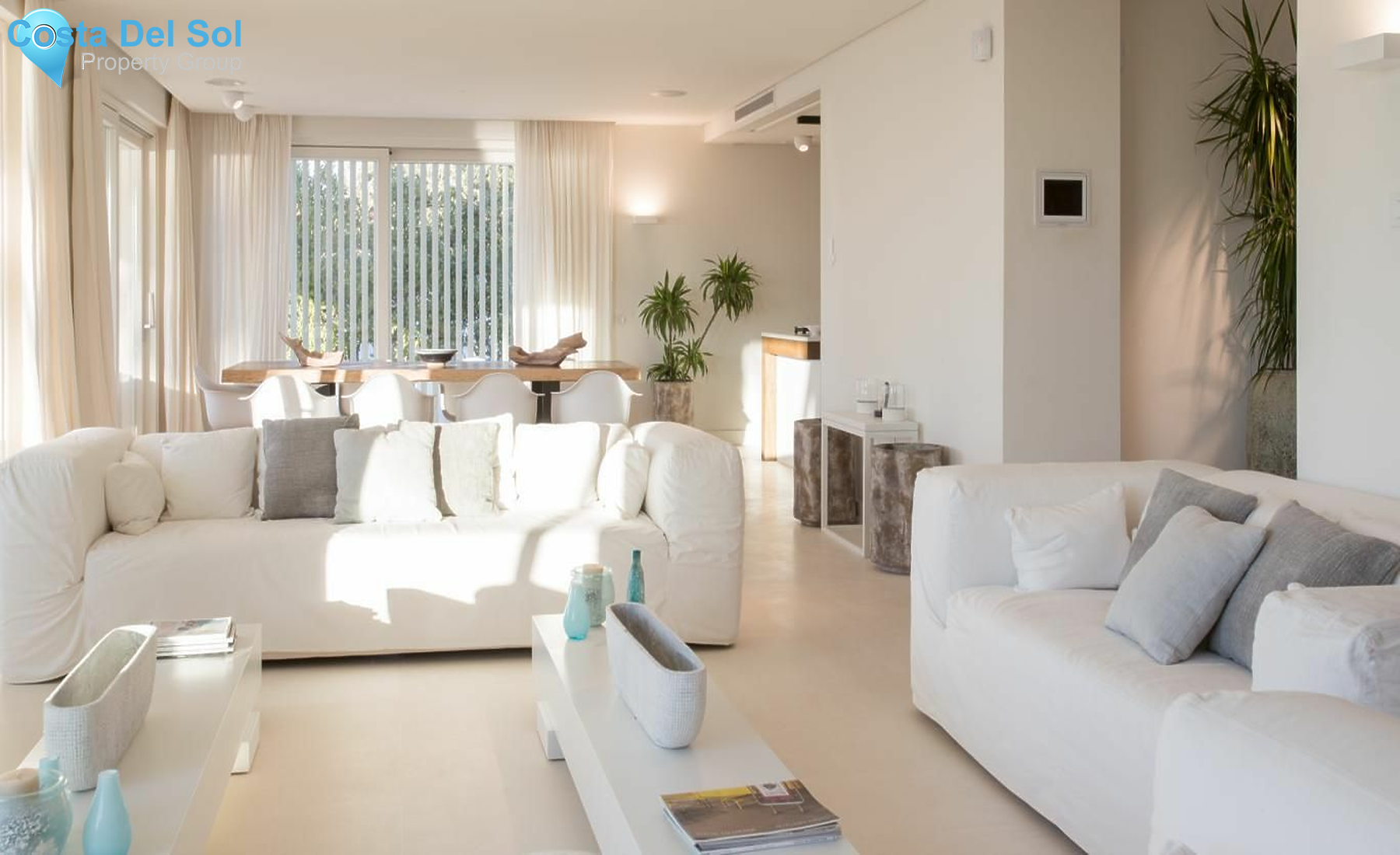 Detached Villa in The Golden Mile-1396531