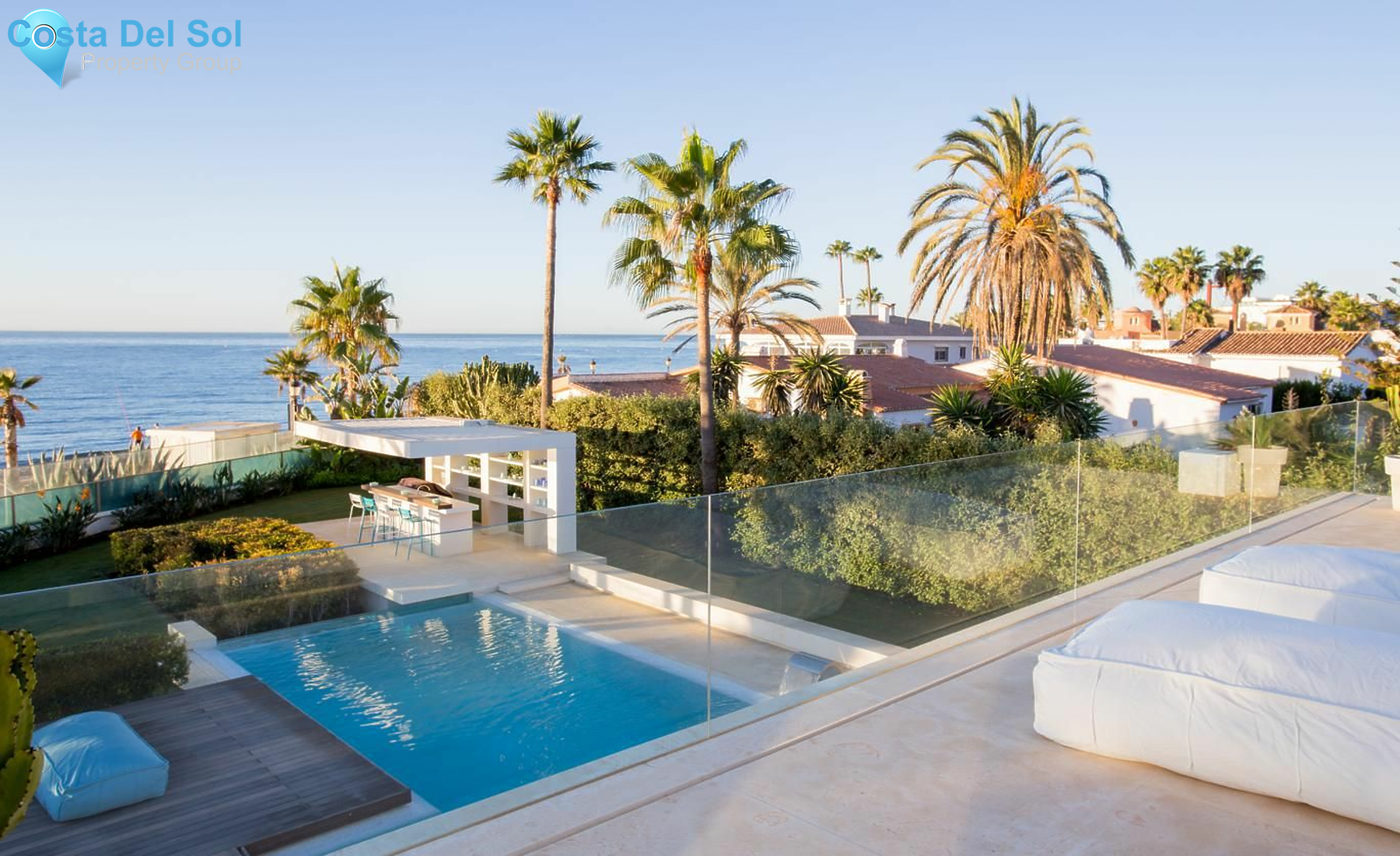 Detached Villa in The Golden Mile-1396519