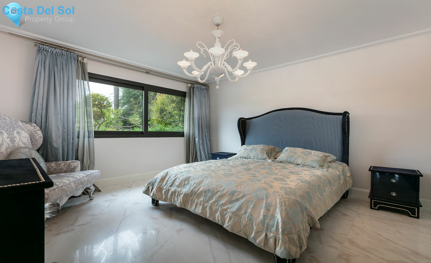 Detached Villa in The Golden Mile-1448539