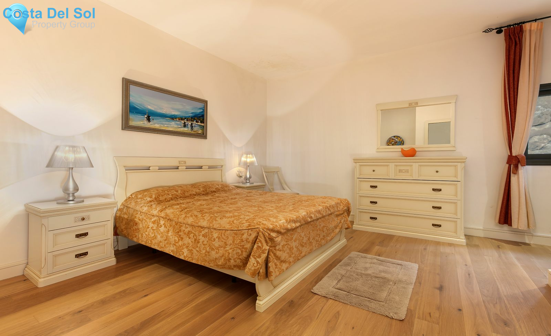 Detached Villa in The Golden Mile-1448544